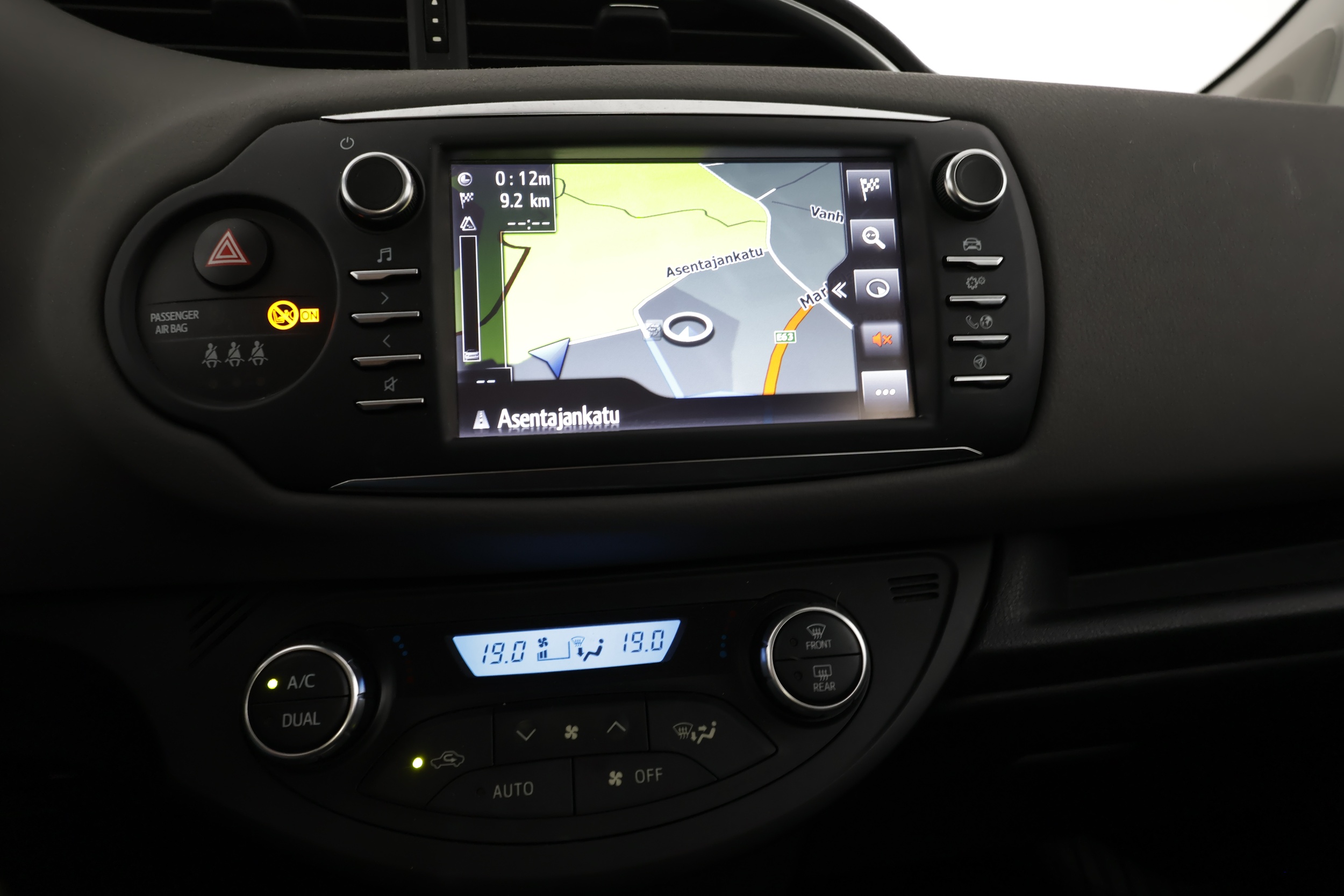 TOYOTA YARIS 2017