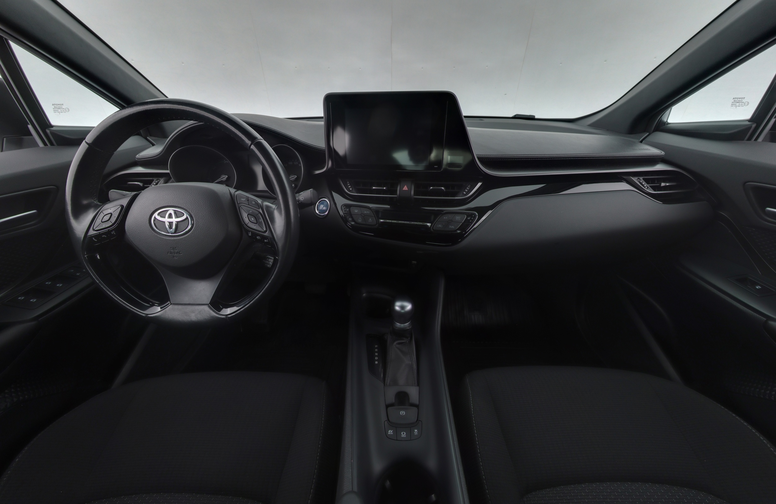TOYOTA C-HR 2019