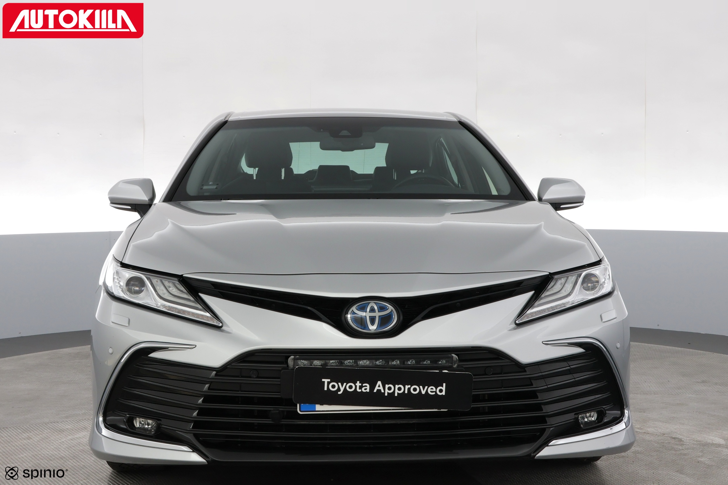 TOYOTA CAMRY 2023