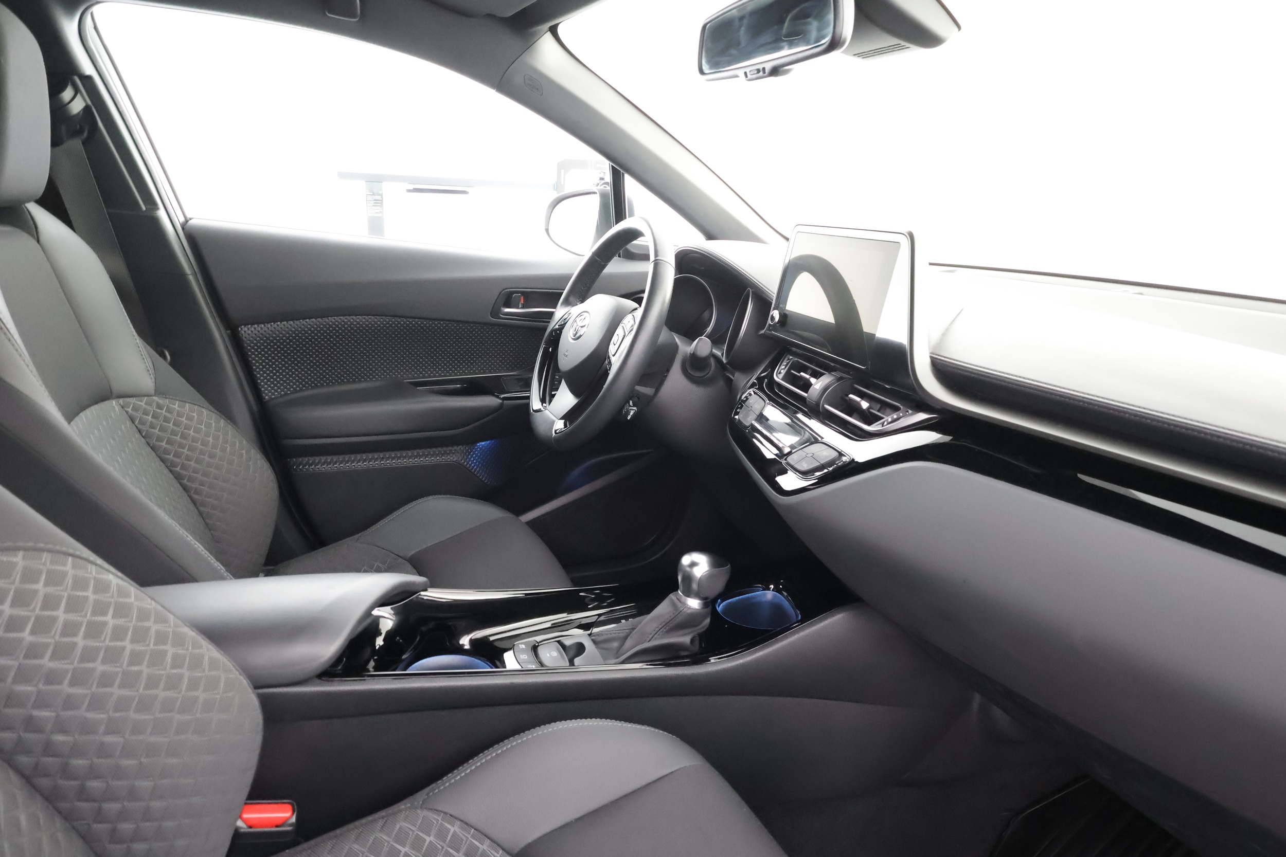 TOYOTA C-HR 2023