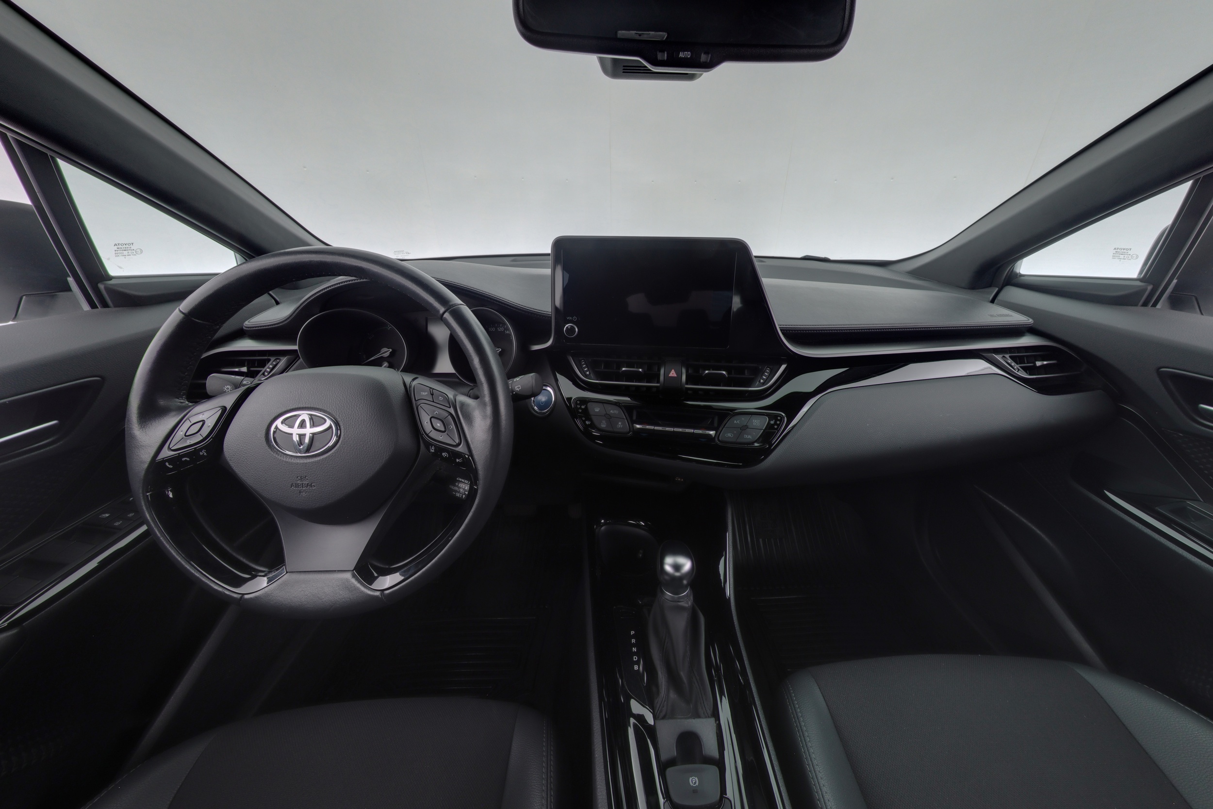 TOYOTA C-HR 2023