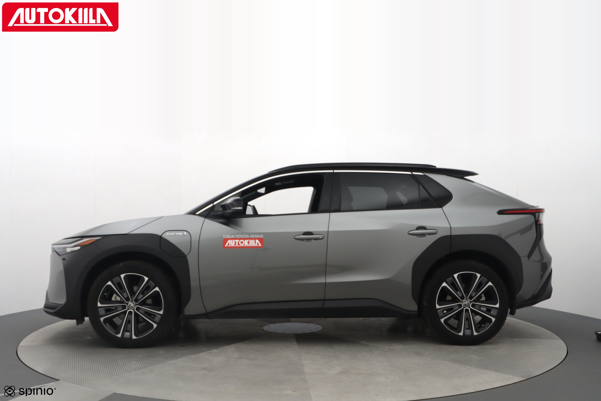 TOYOTA bZ4X 2023
