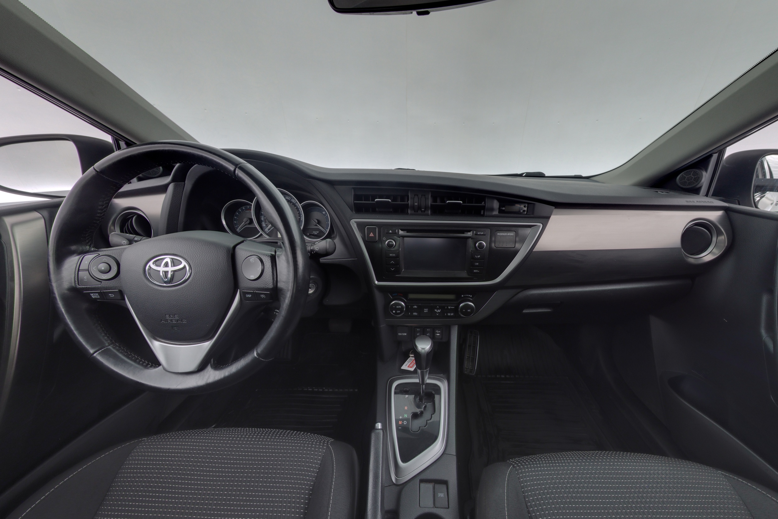 TOYOTA AURIS 2013