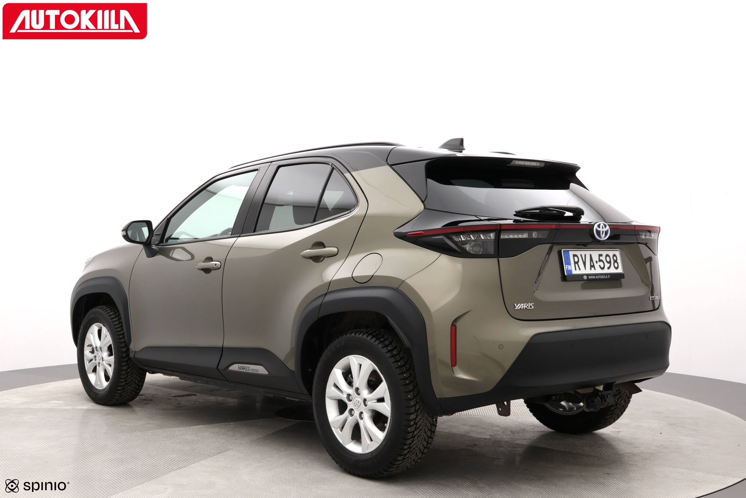 TOYOTA Yaris Cross 2023