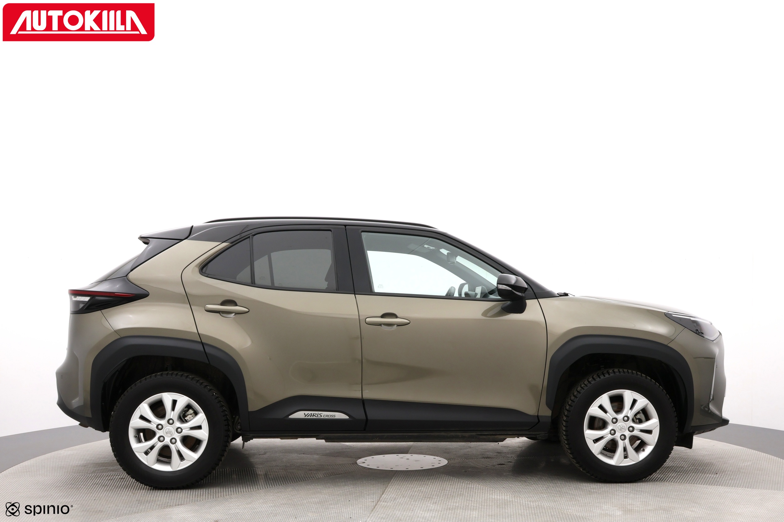 TOYOTA Yaris Cross 2023