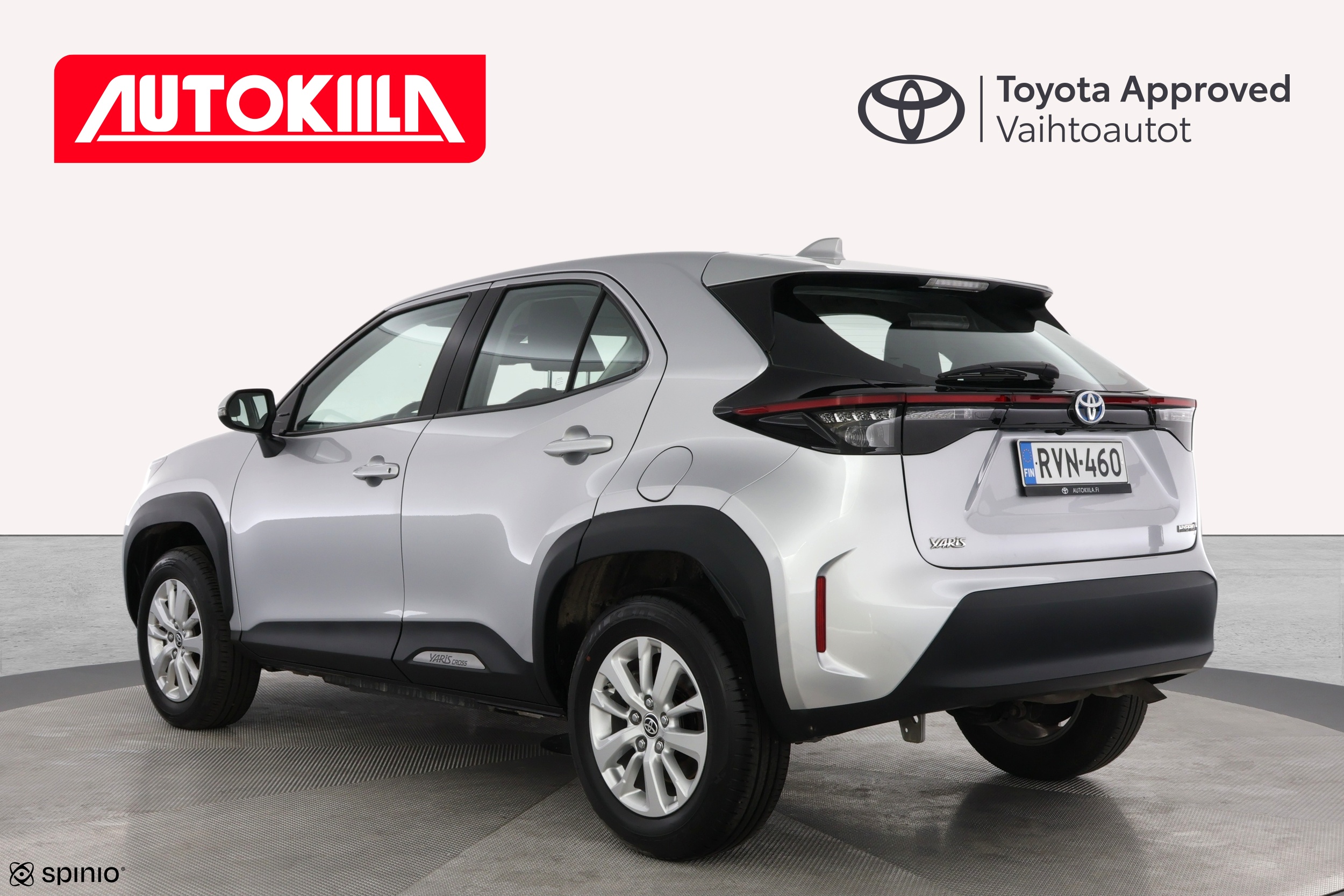 TOYOTA Yaris Cross 2024
