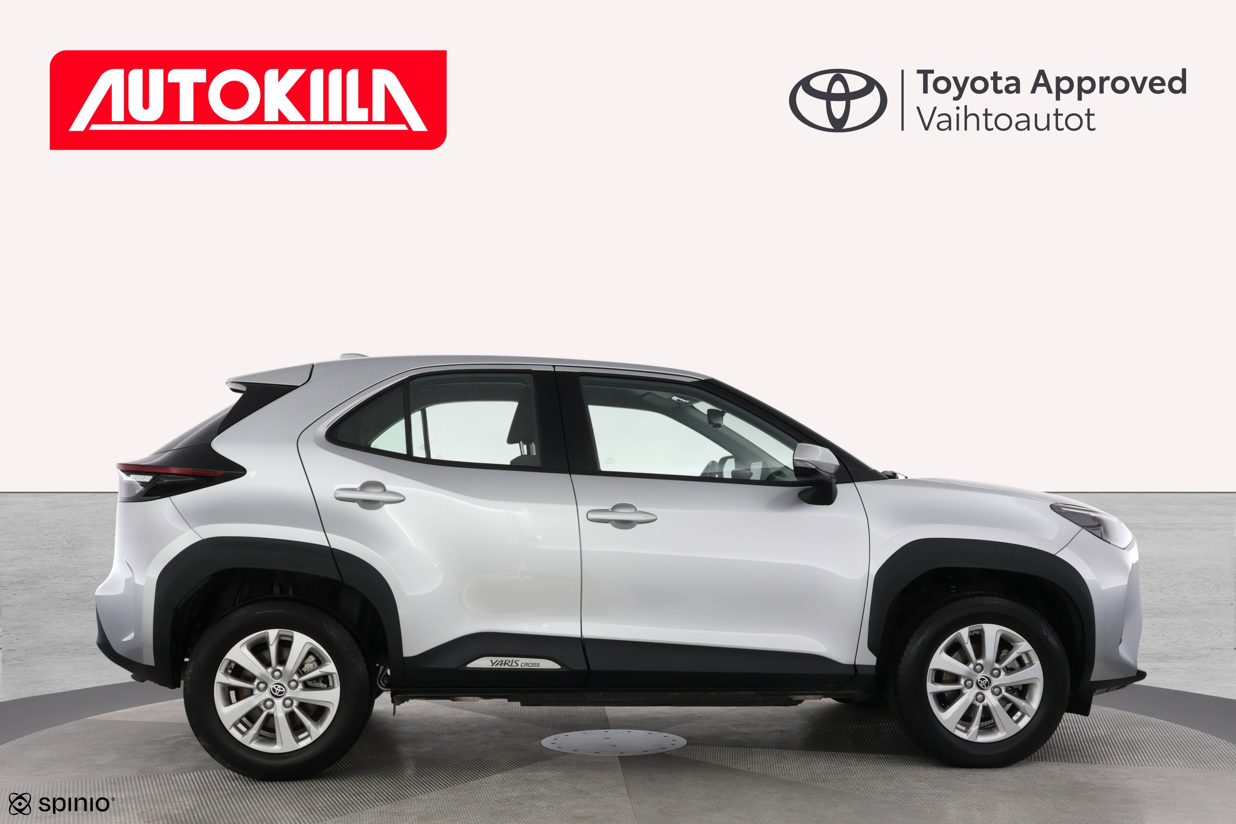 TOYOTA Yaris Cross 2024