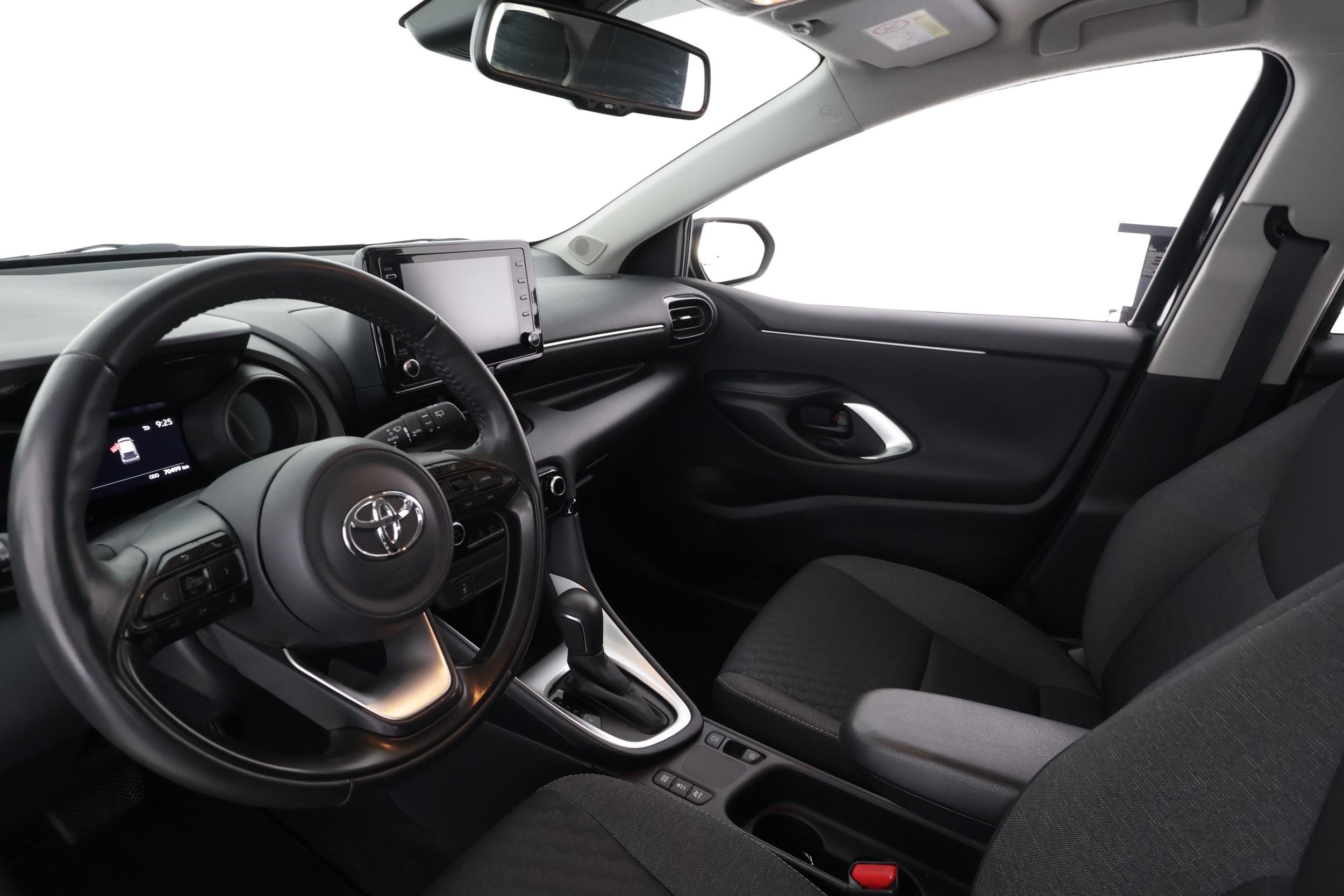 TOYOTA YARIS 2024