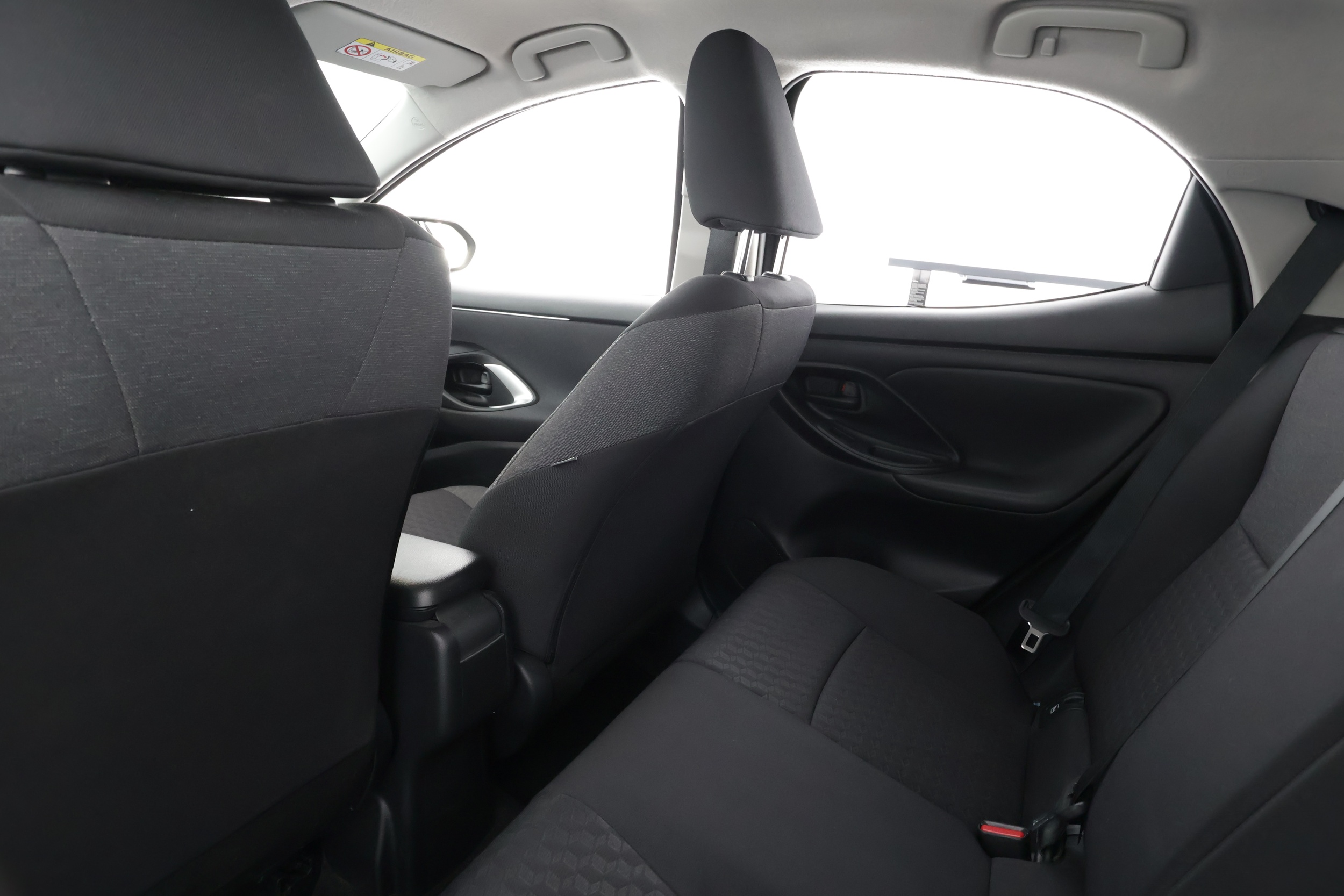 TOYOTA YARIS 2024