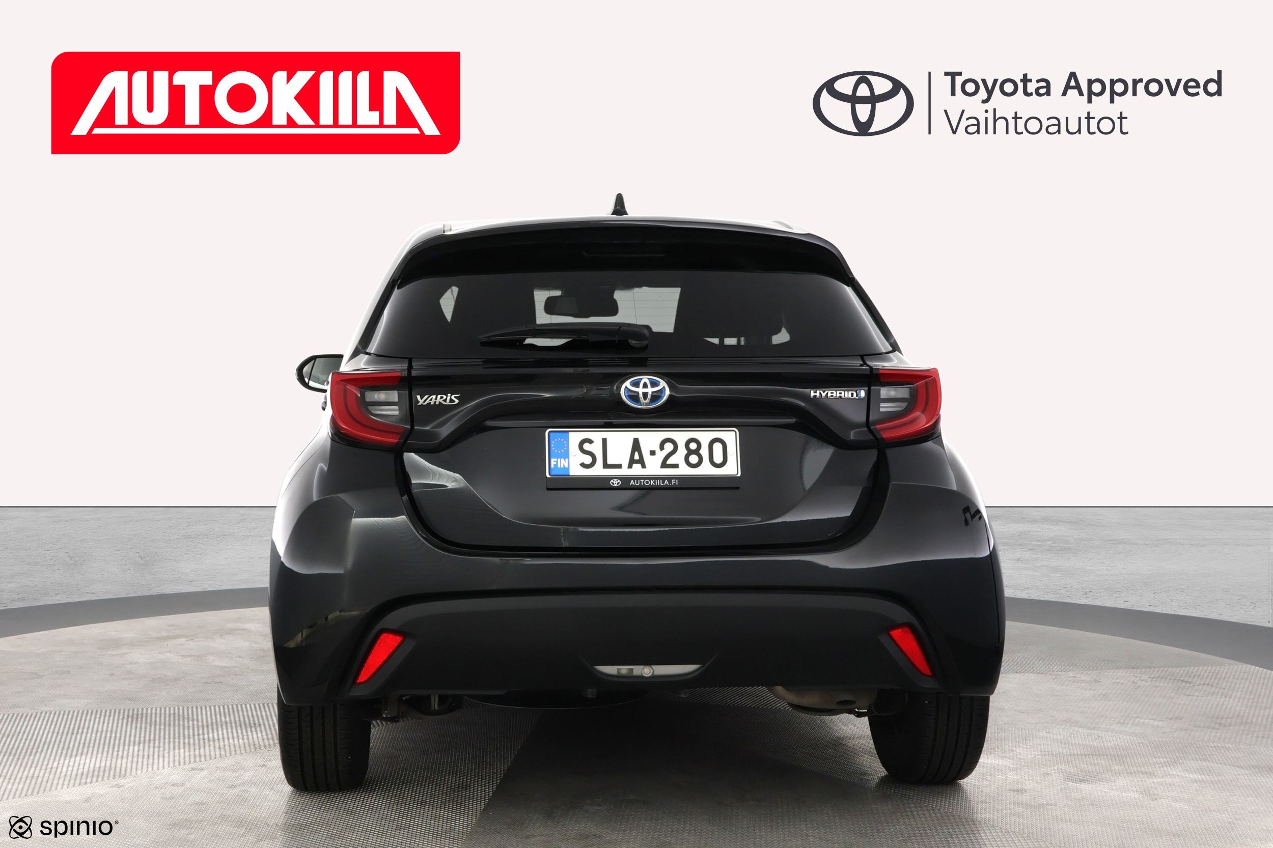 TOYOTA YARIS 2024
