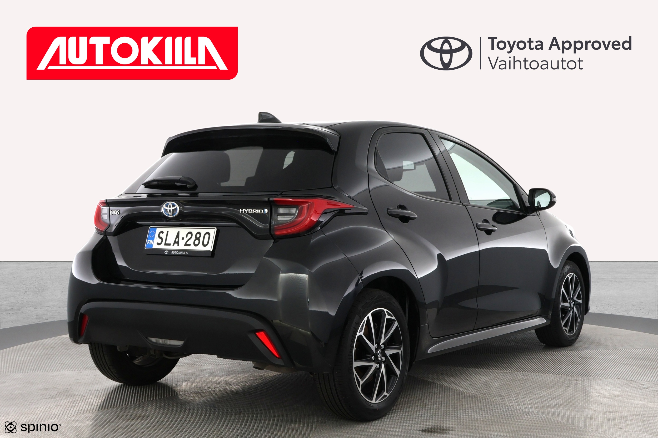 TOYOTA YARIS 2024