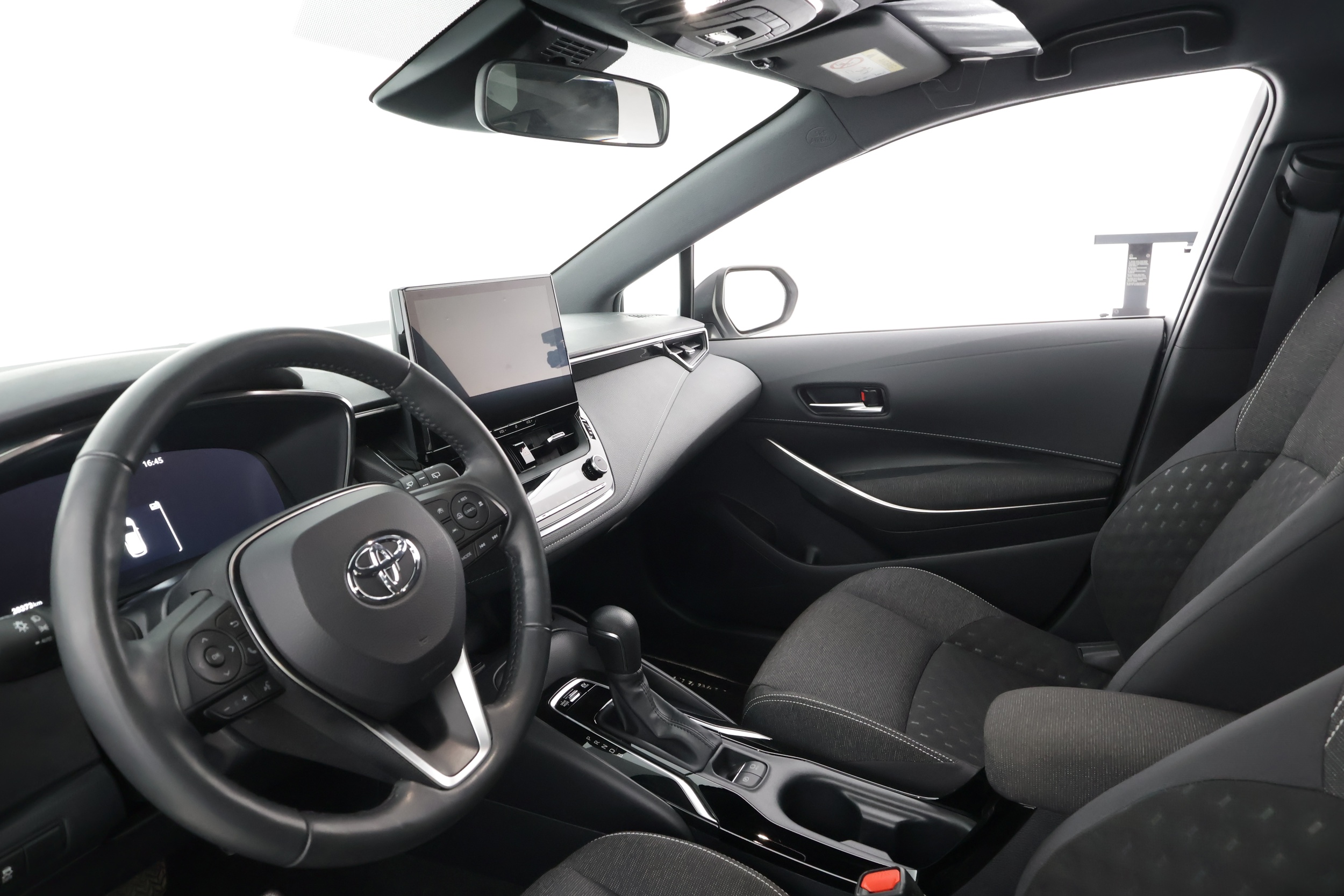 TOYOTA COROLLA 2024