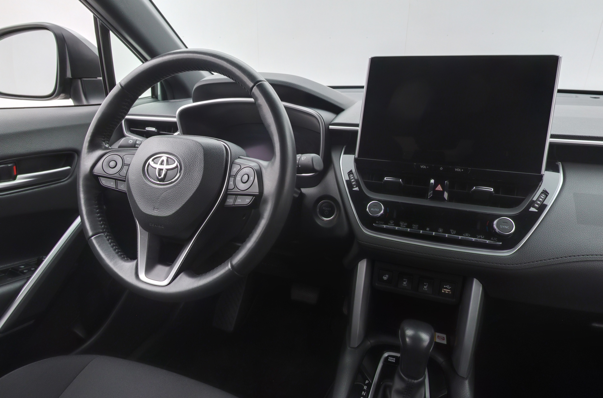 TOYOTA Corolla Cross 2024