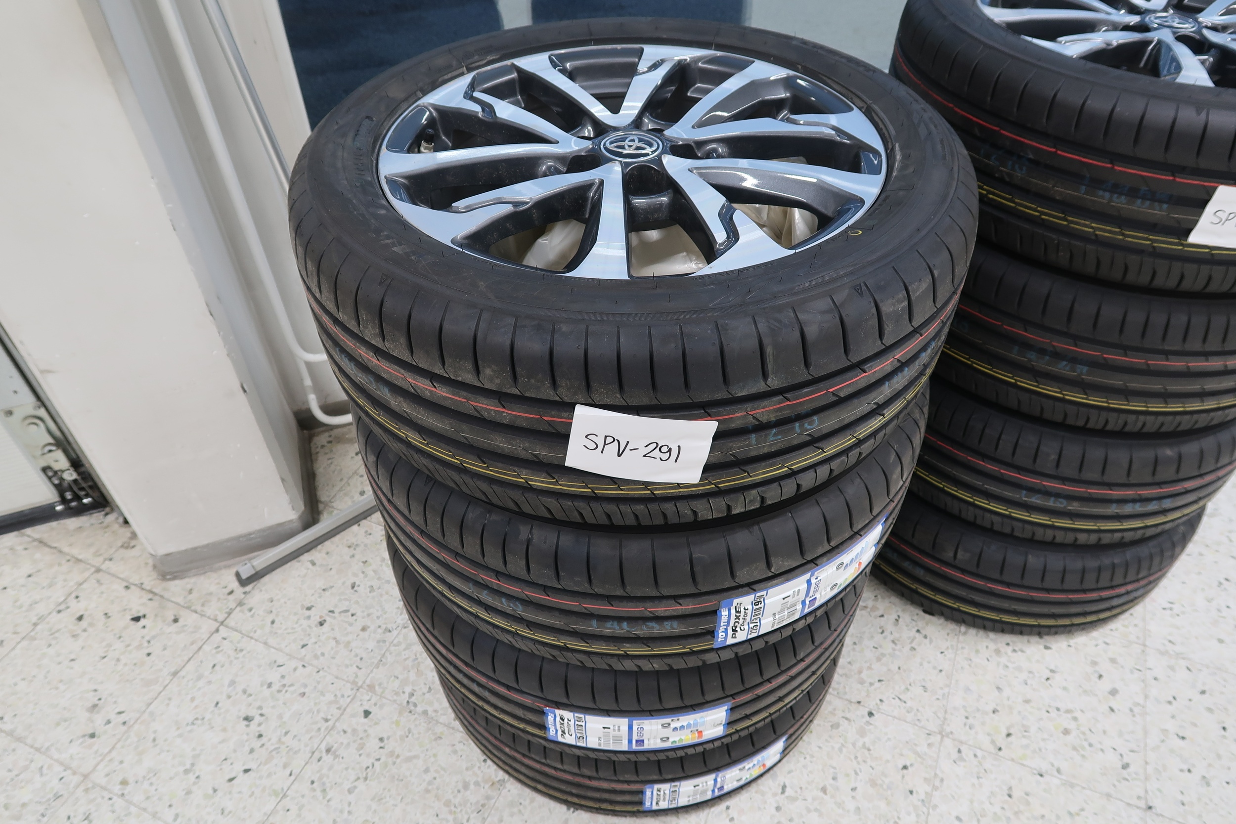 TOYOTA Corolla Cross 2024