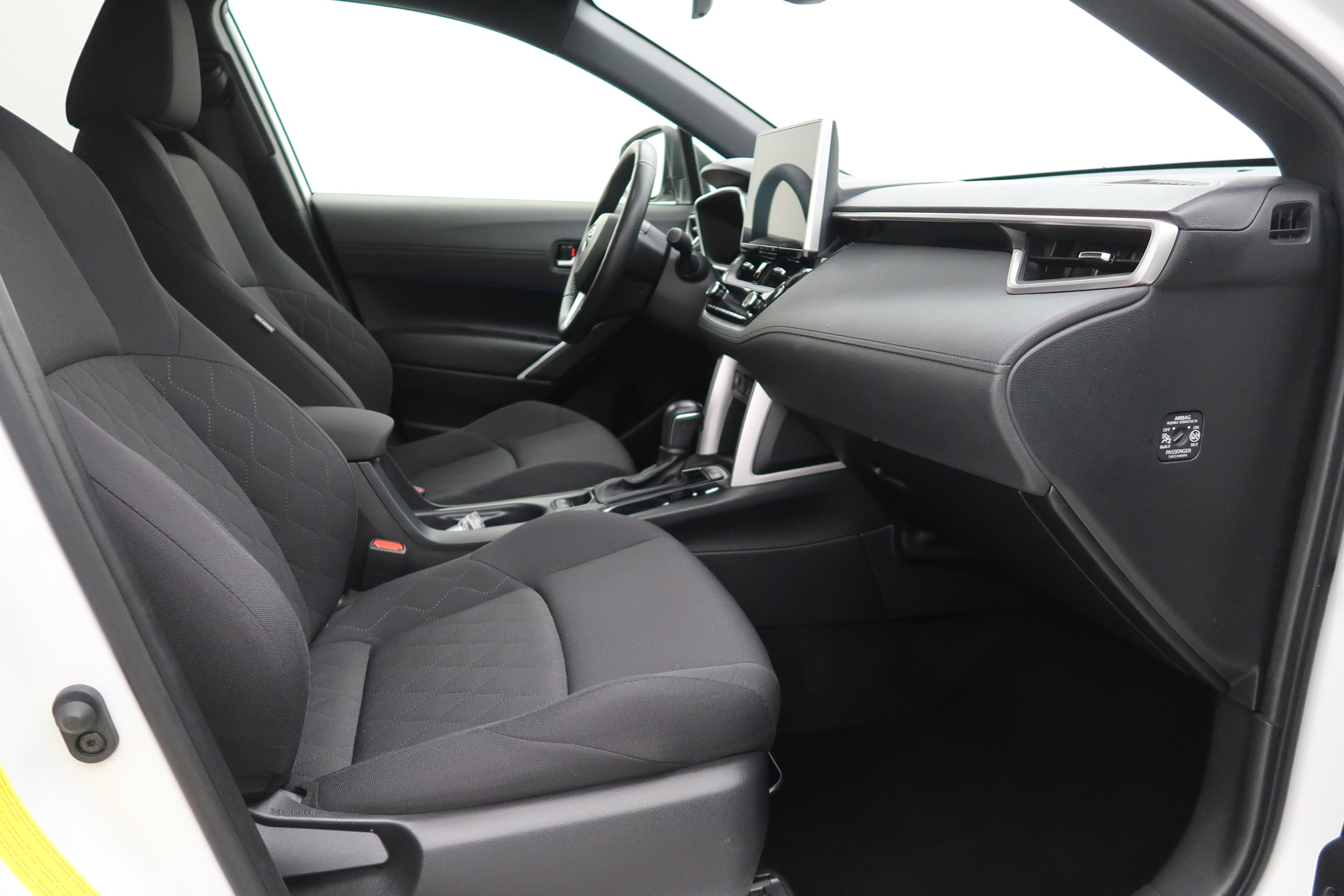 TOYOTA Corolla Cross 2024