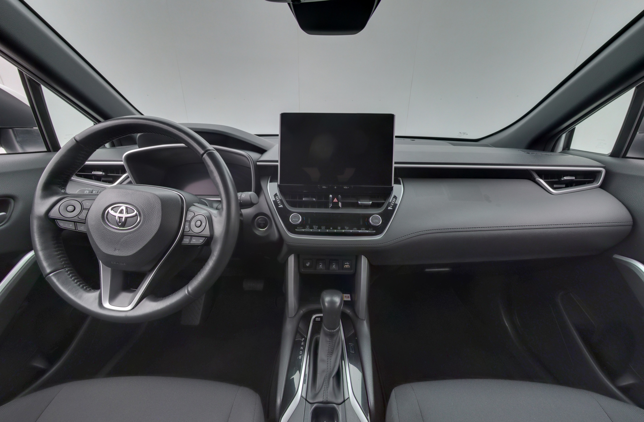 TOYOTA Corolla Cross 2024