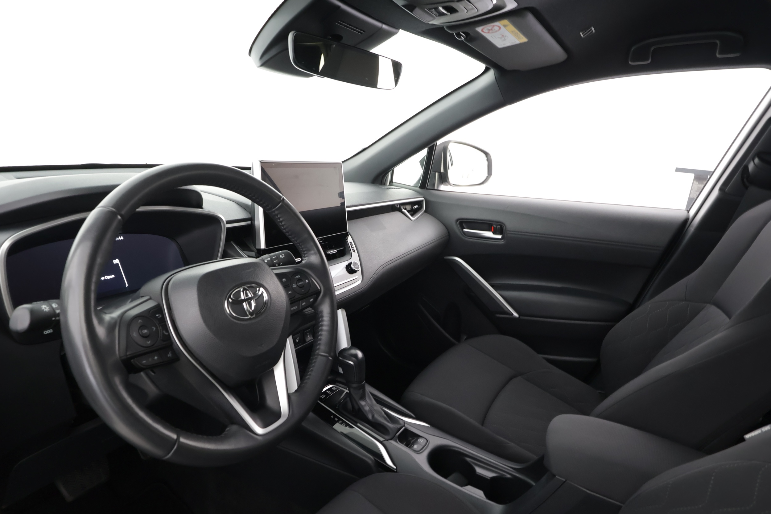 TOYOTA Corolla Cross 2024