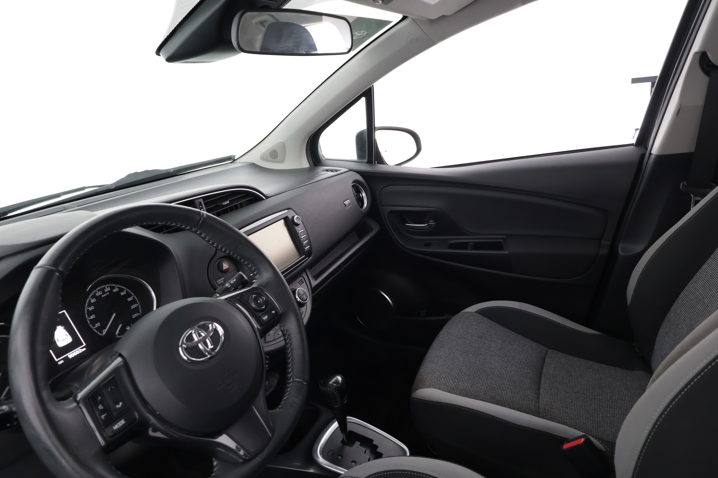 TOYOTA YARIS 2020