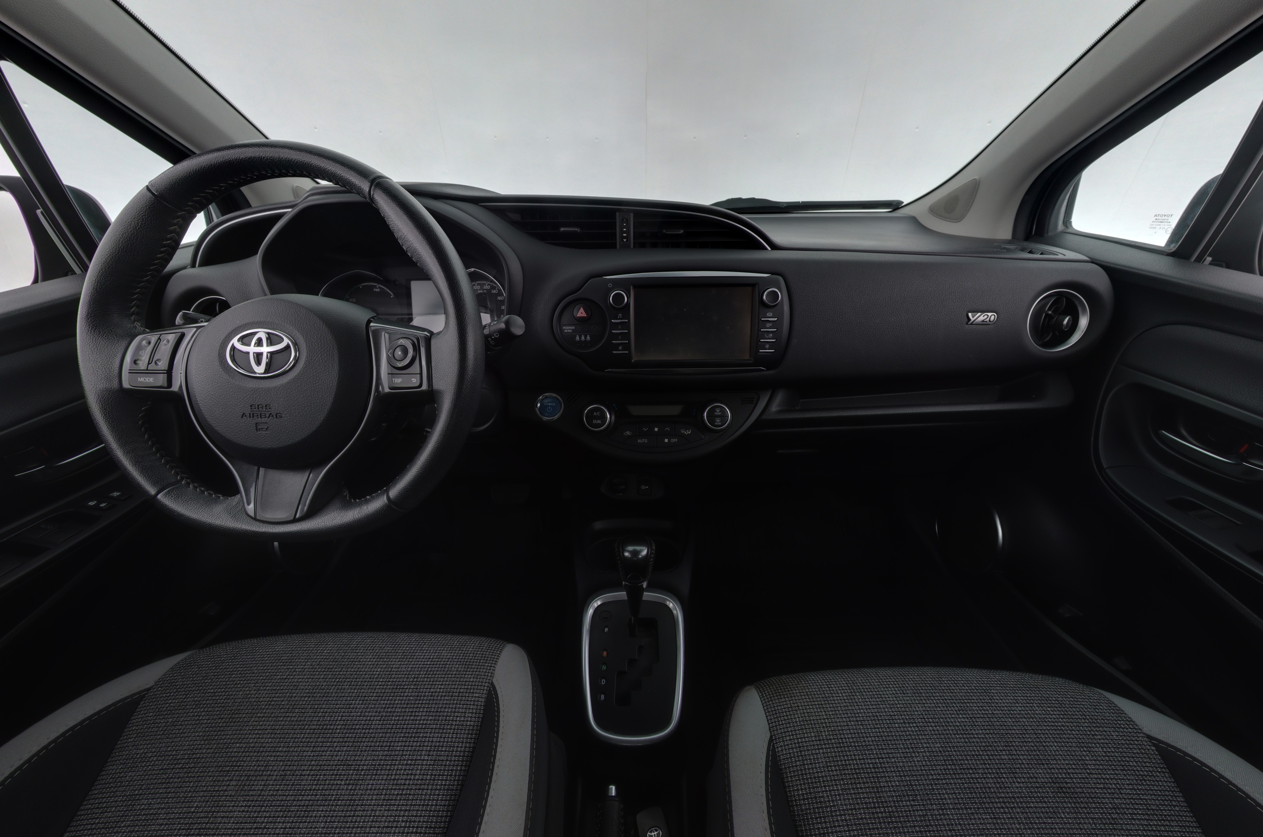TOYOTA YARIS 2020
