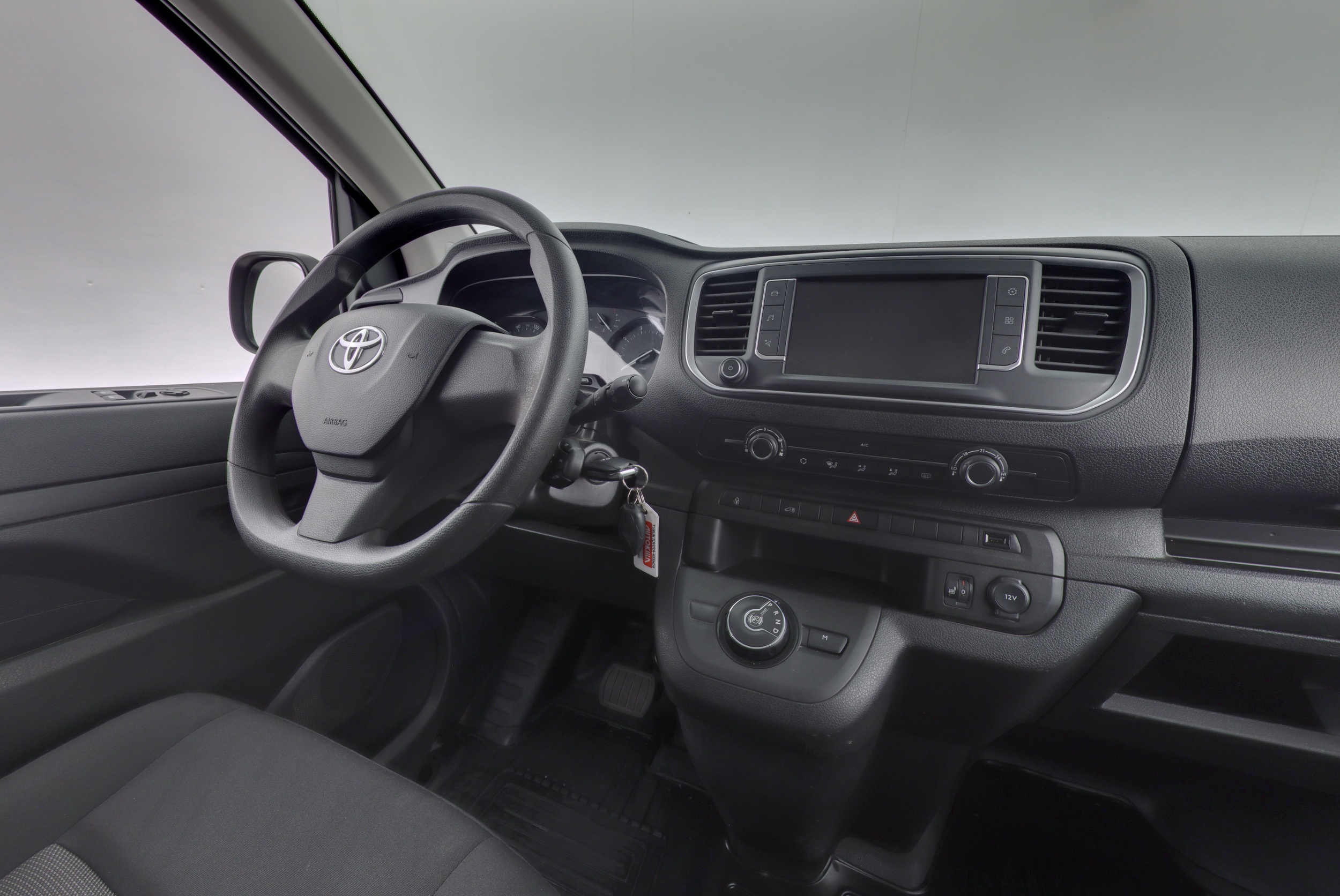 TOYOTA Proace 2023