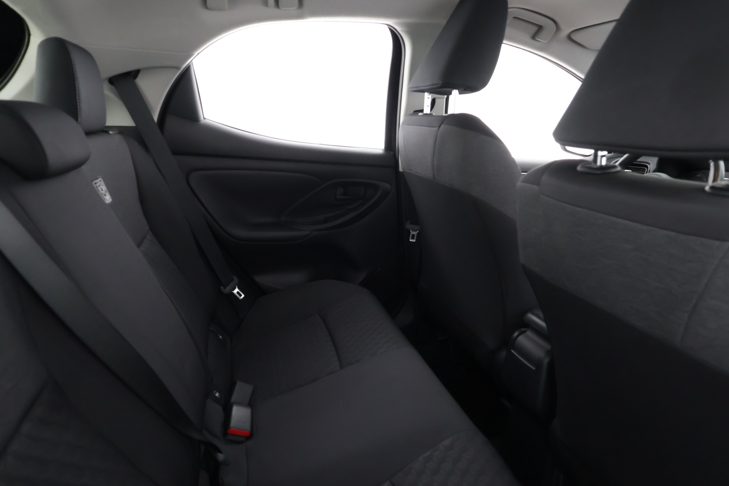 TOYOTA YARIS 2024