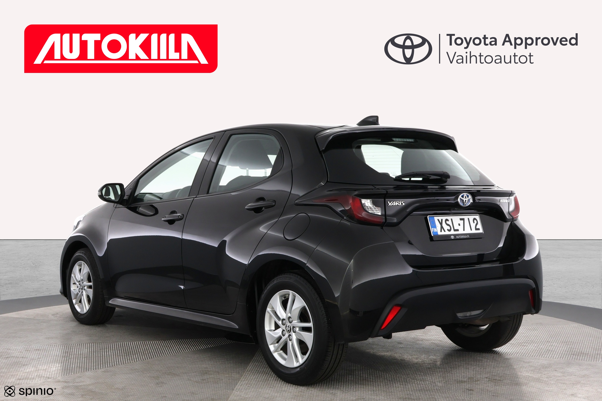 TOYOTA YARIS 2024