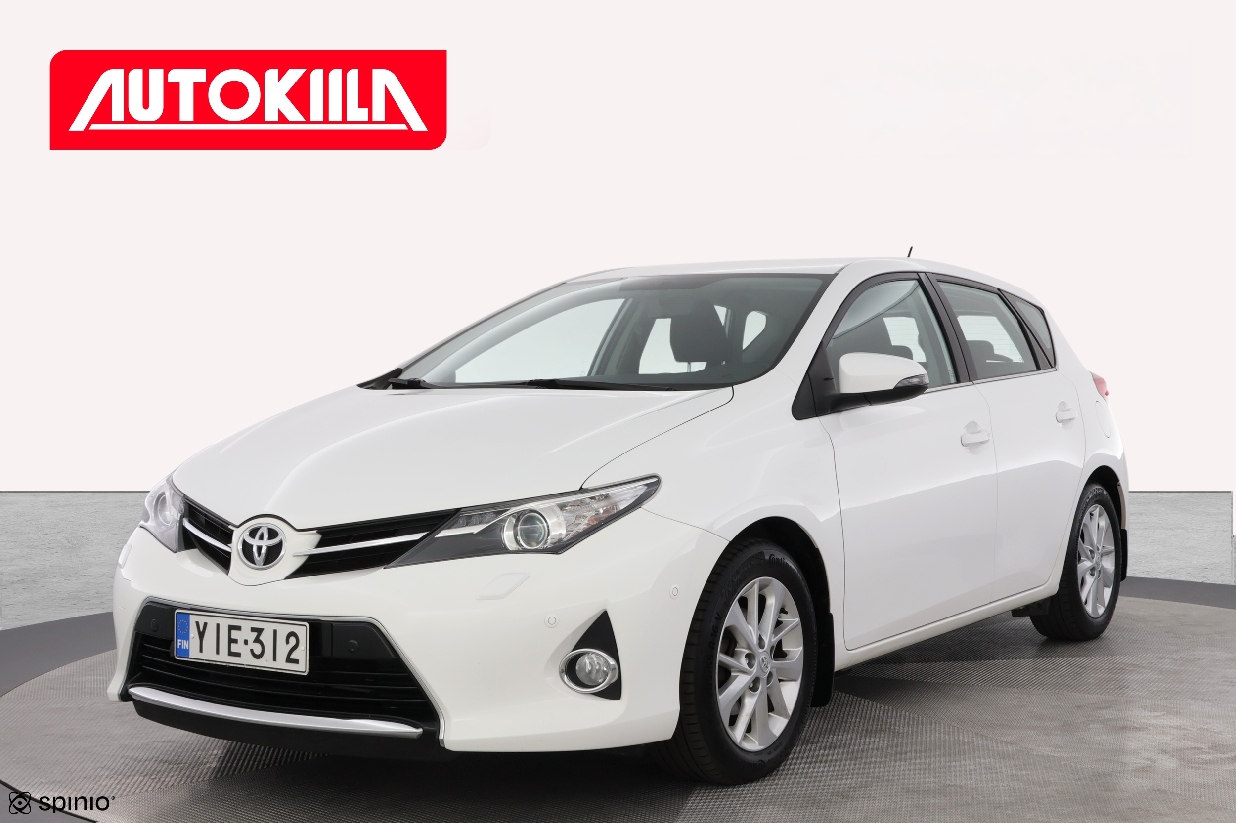 TOYOTA AURIS 2013
