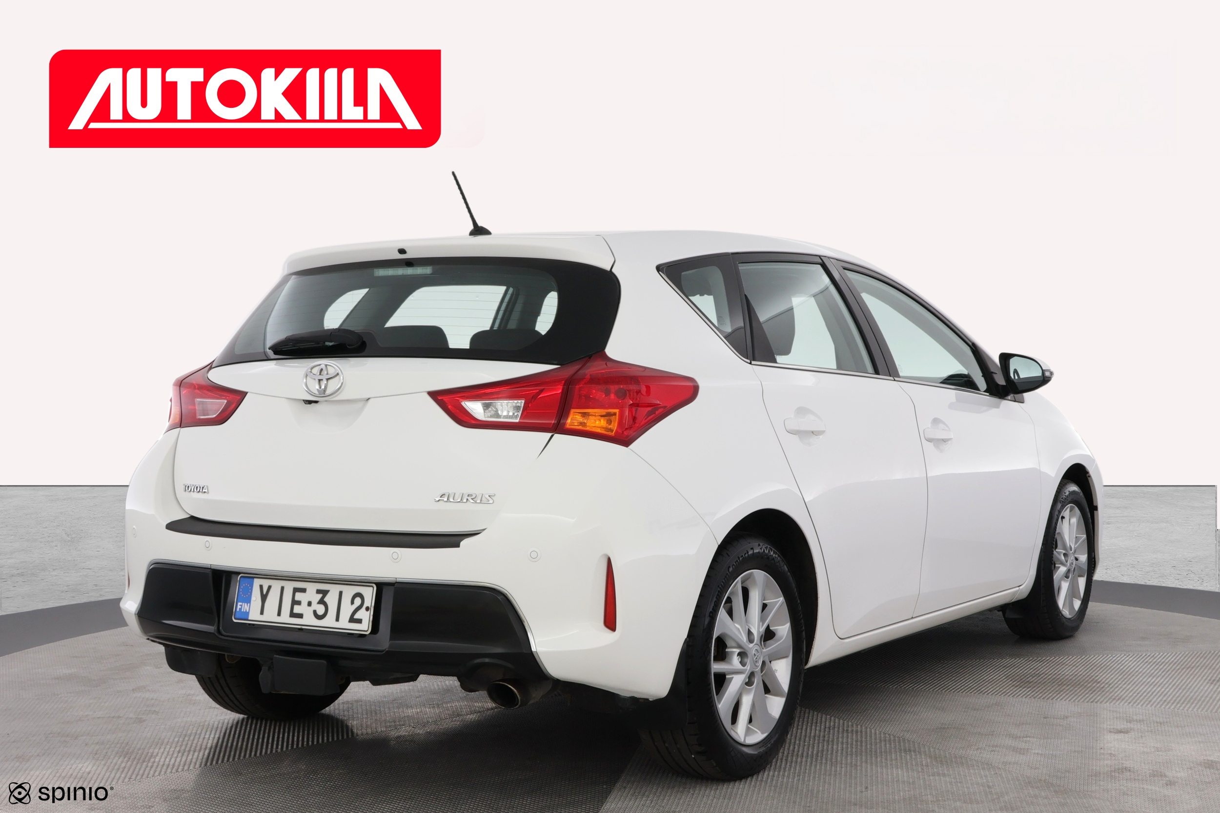 TOYOTA AURIS 2013