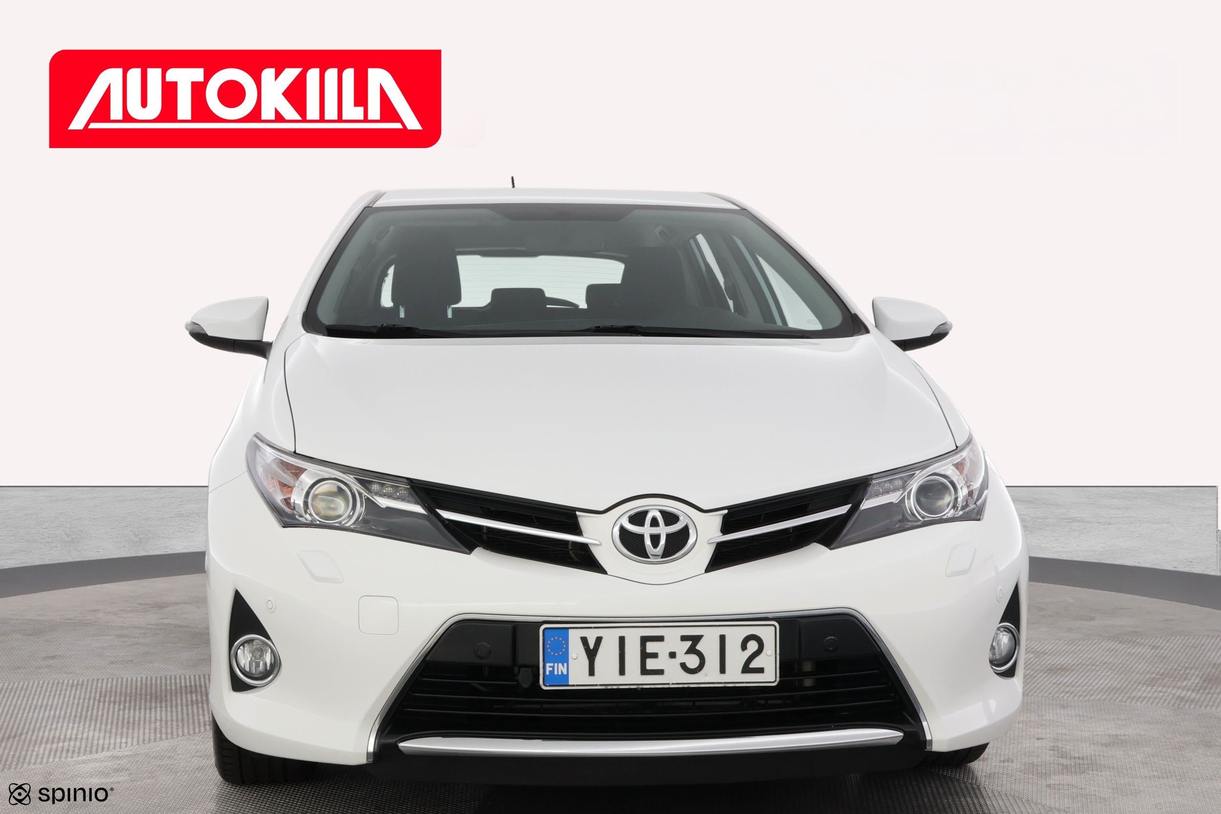 TOYOTA AURIS 2013