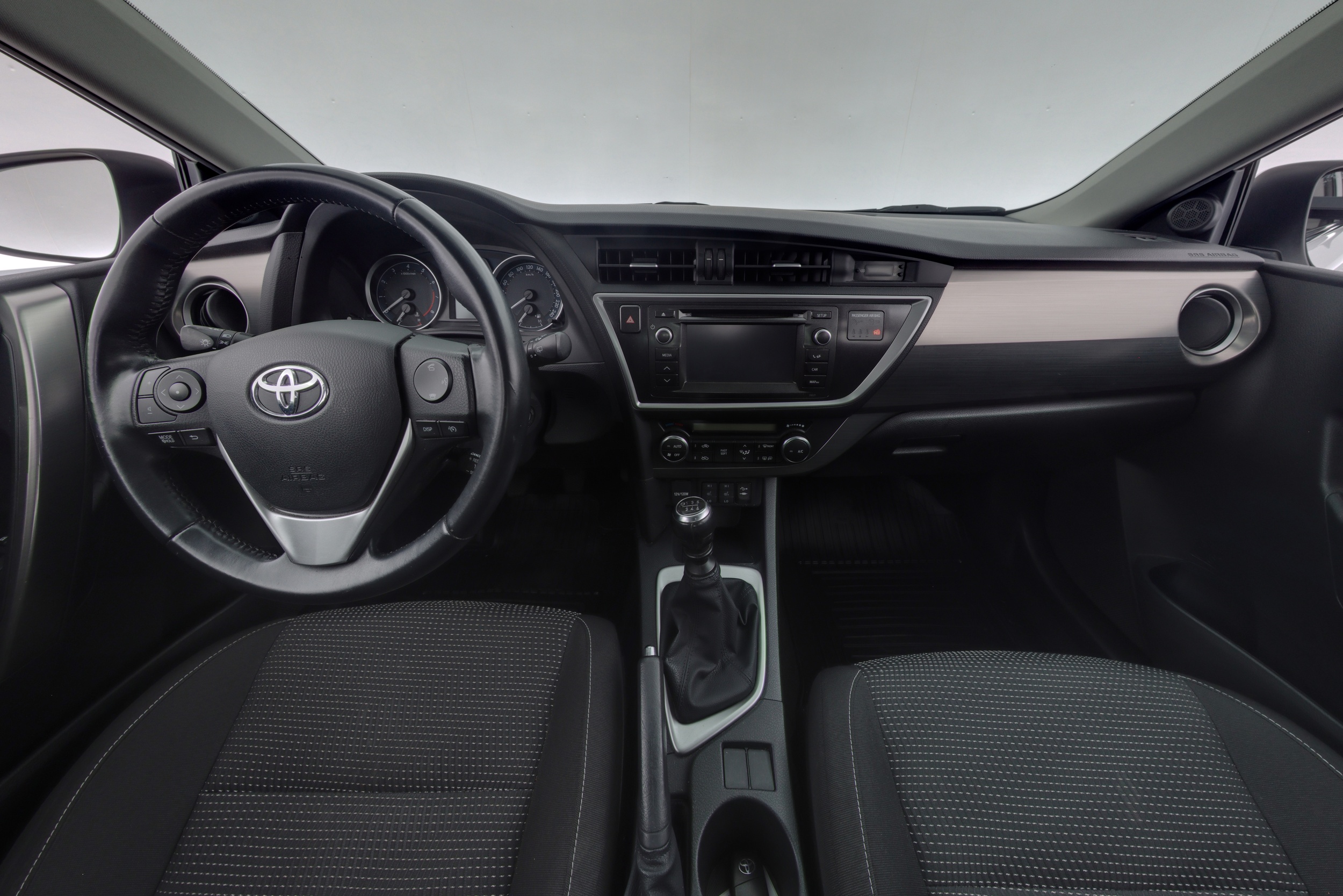 TOYOTA AURIS 2013