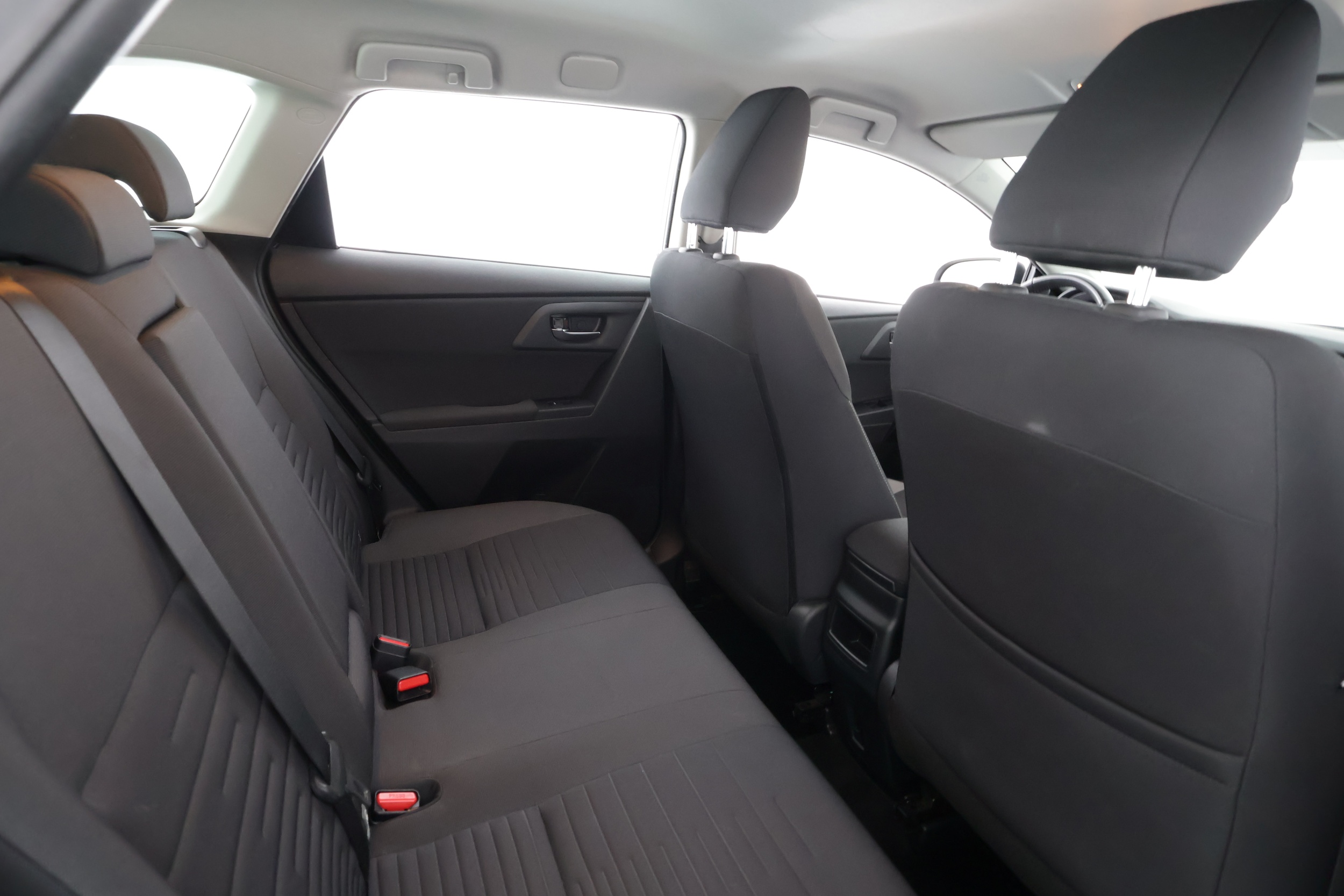TOYOTA AURIS 2016