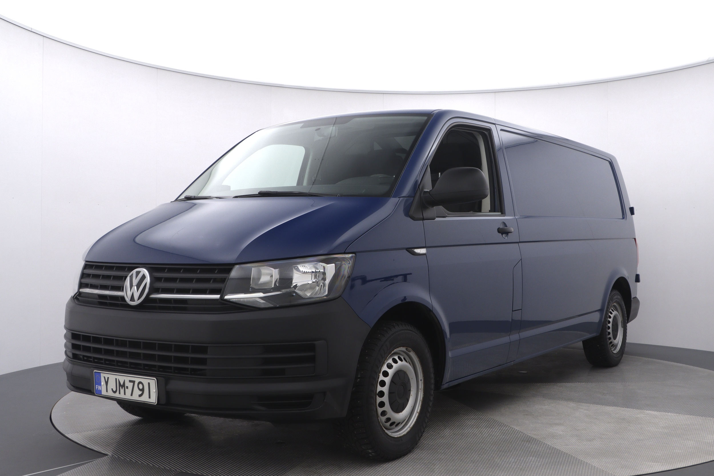 VOLKSWAGEN TRANSPORTER 2017
