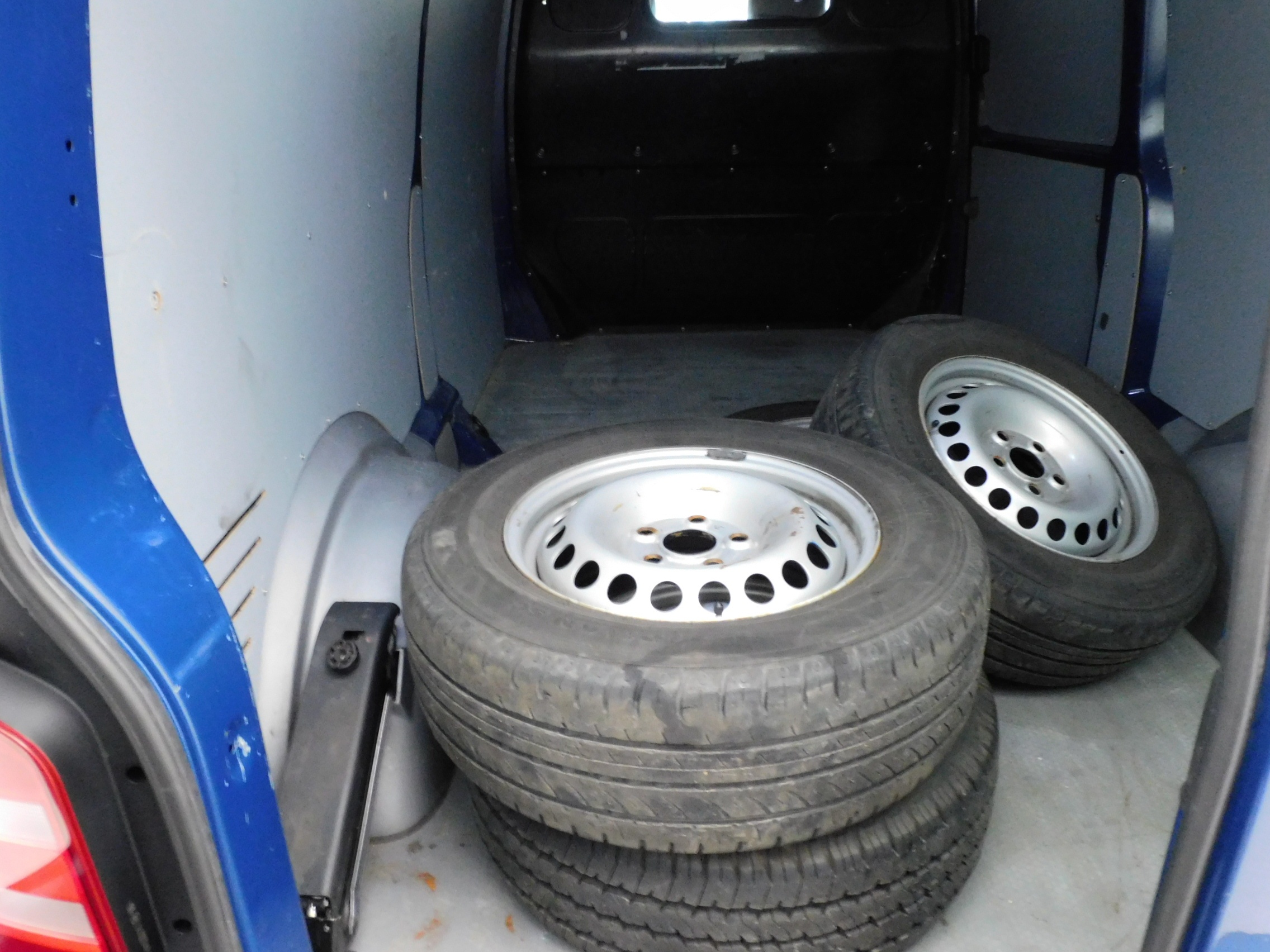 VOLKSWAGEN TRANSPORTER 2017