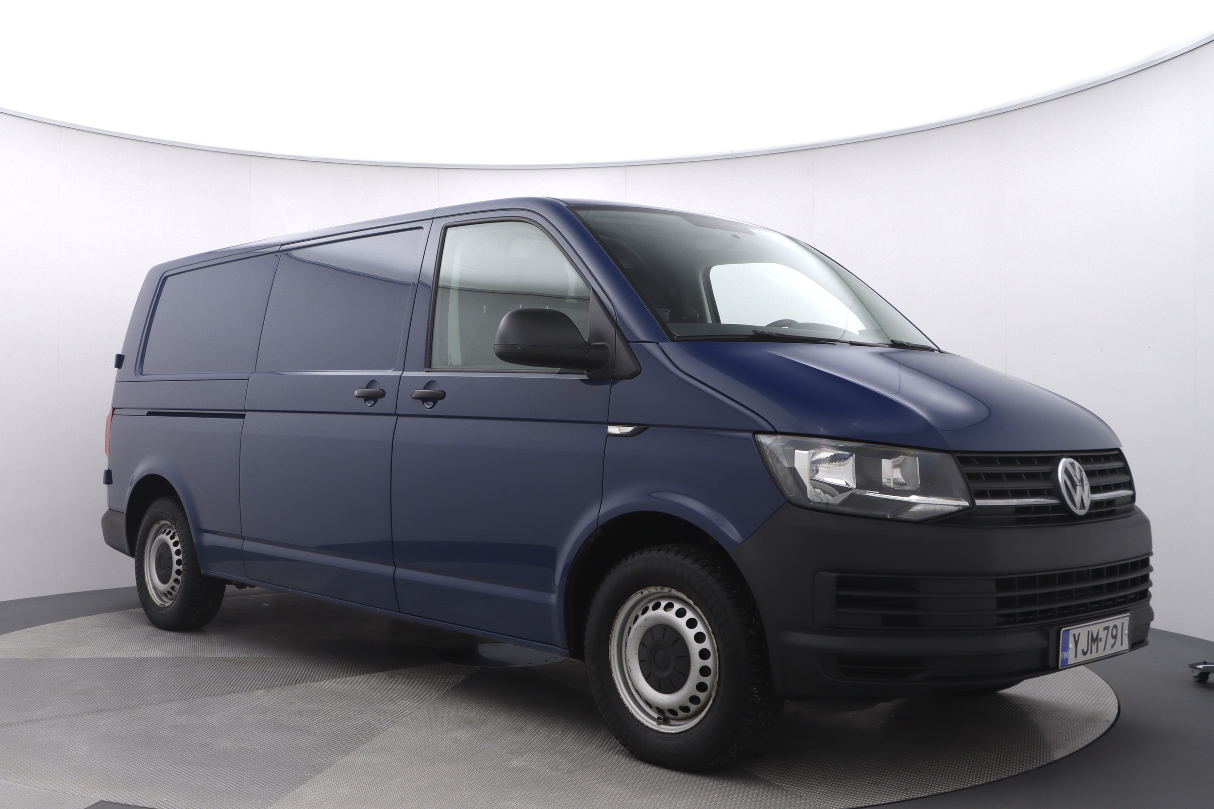VOLKSWAGEN TRANSPORTER 2017