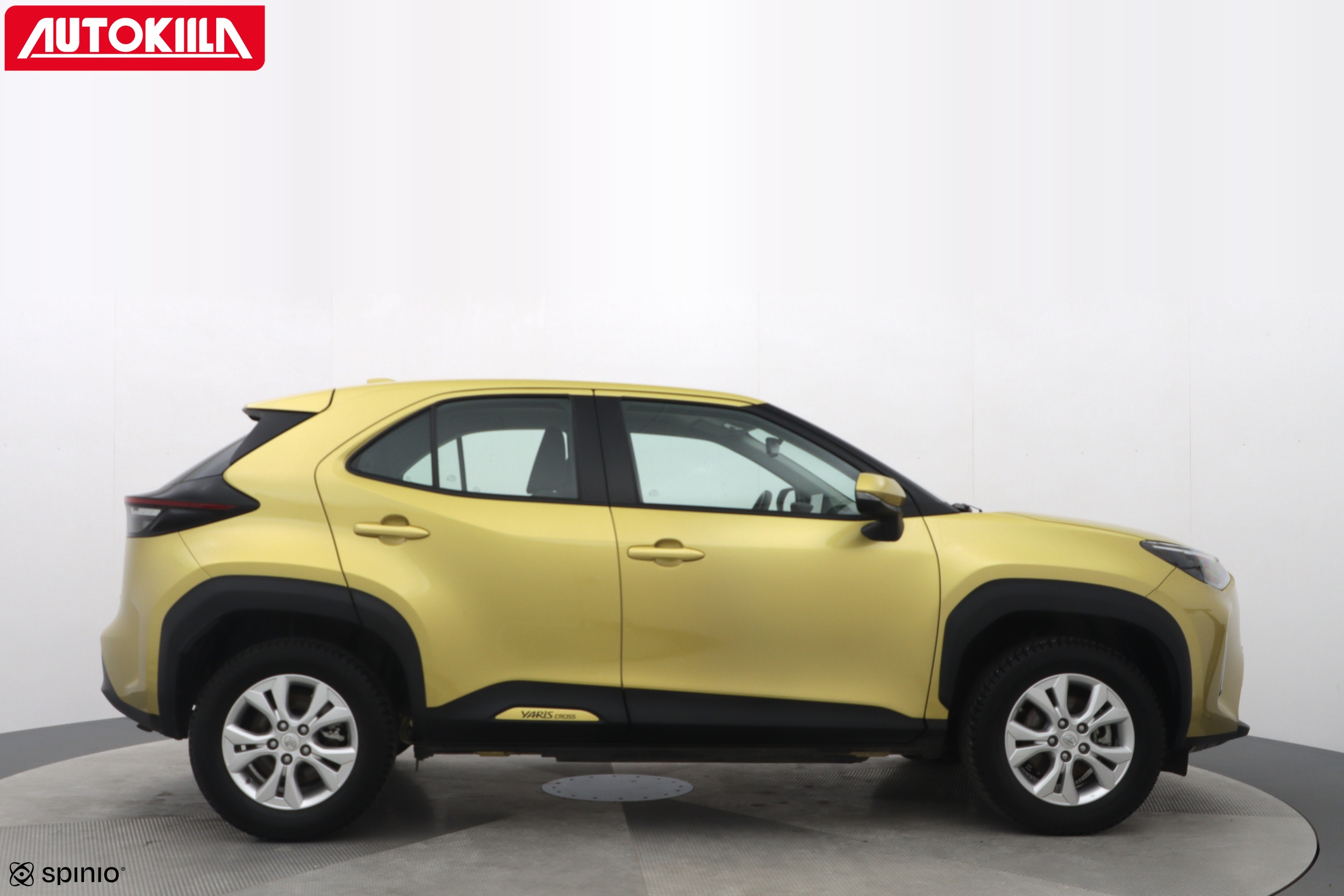 TOYOTA Yaris Cross 2024