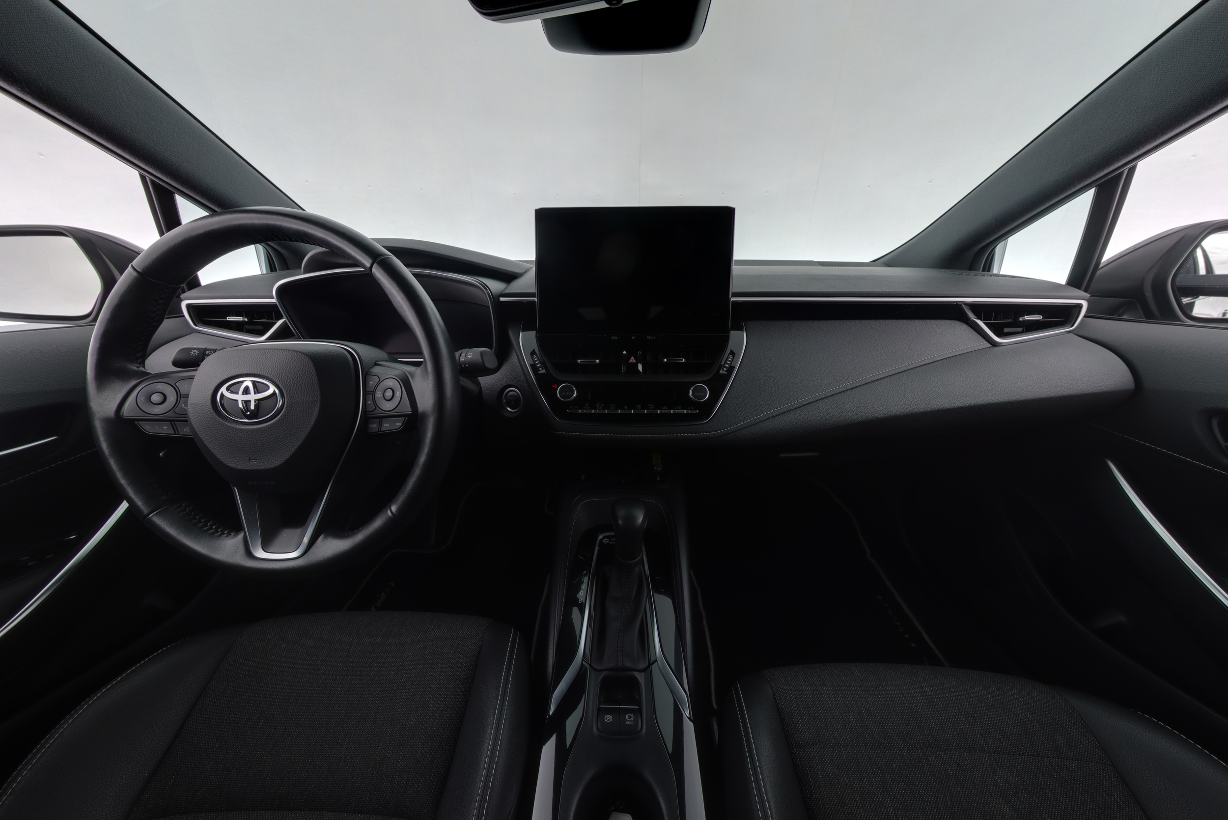 TOYOTA COROLLA 2024