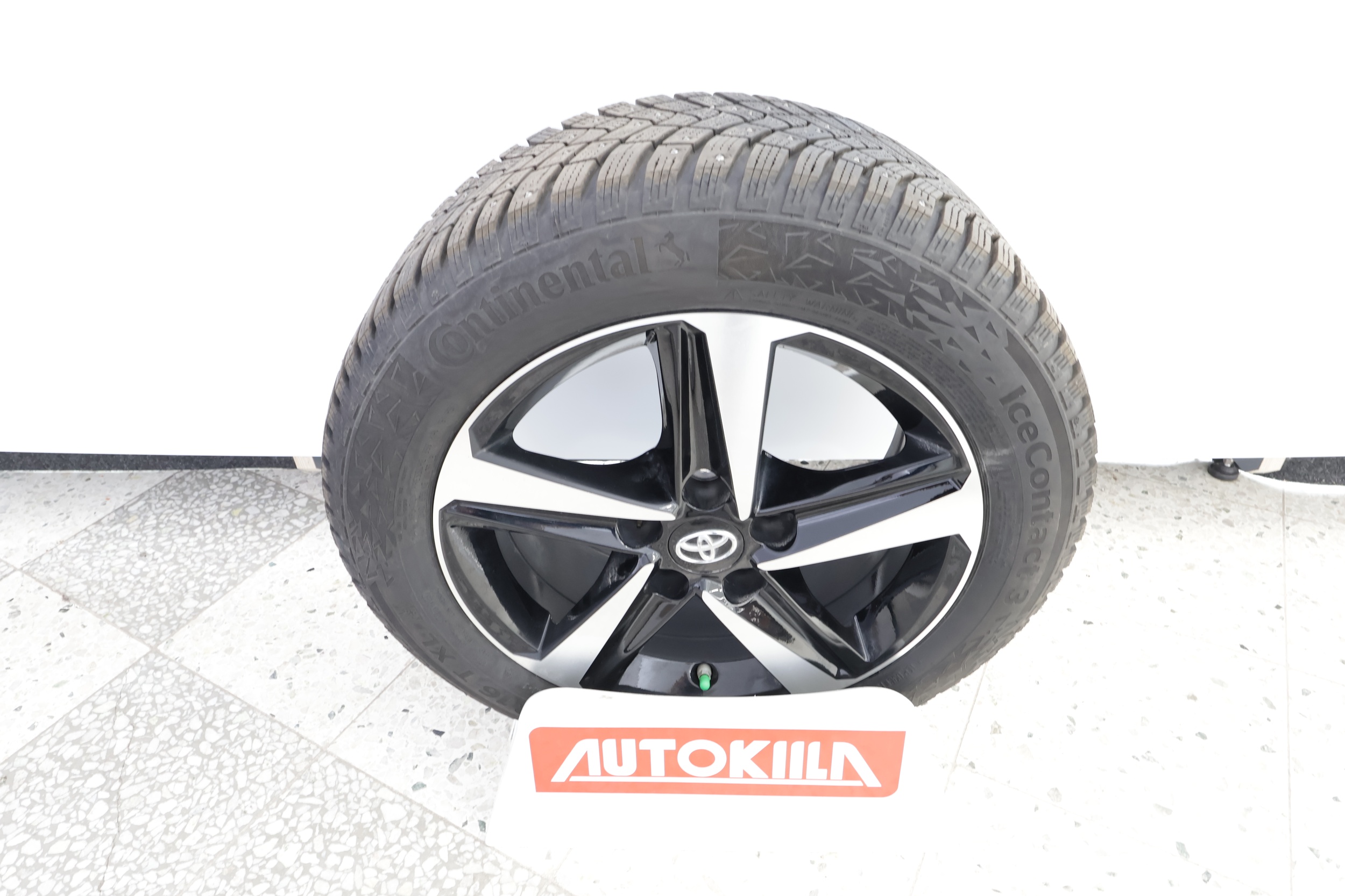 TOYOTA COROLLA 2024