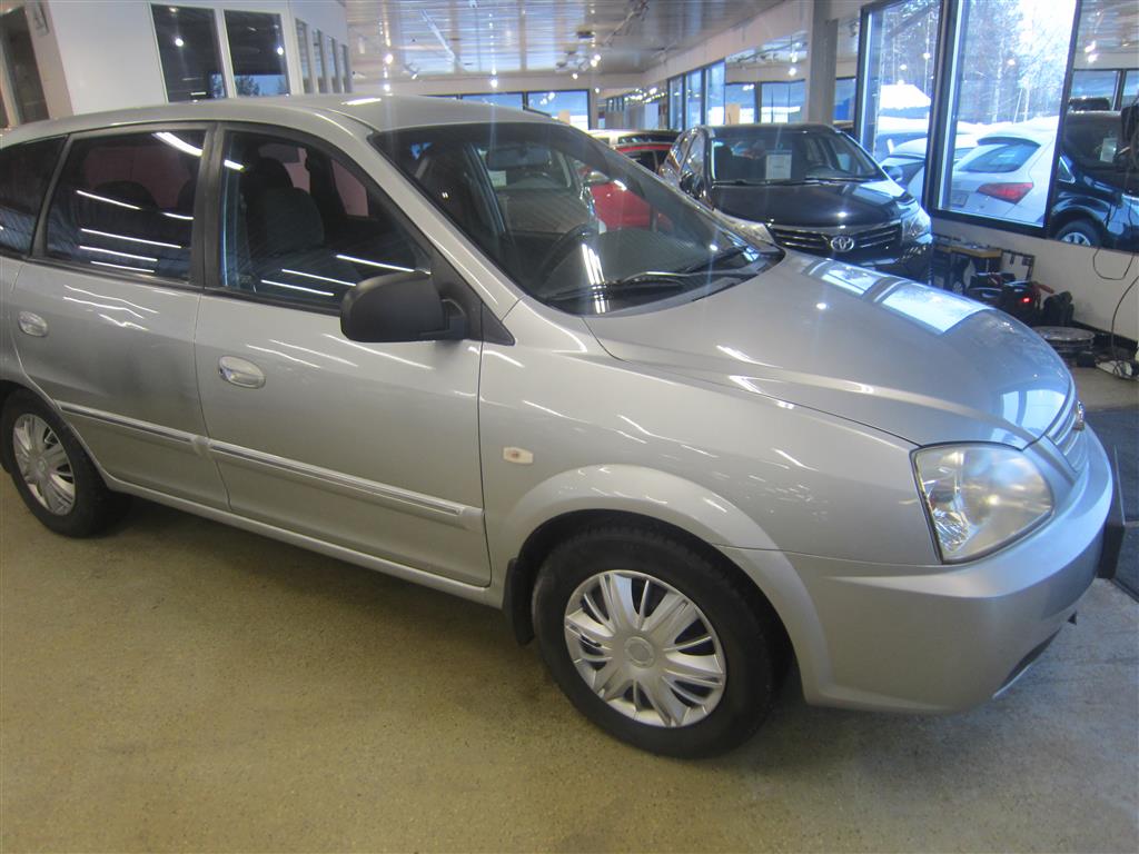 Kia Carens 2005