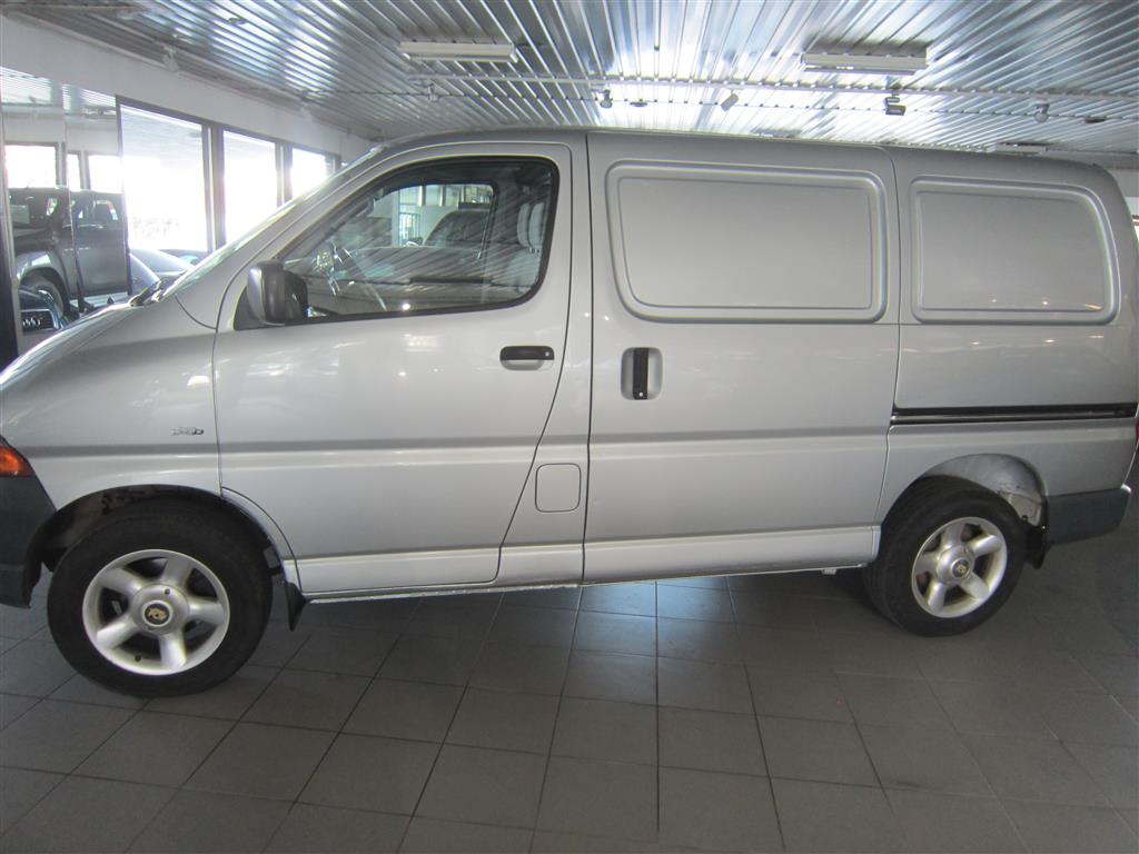 Toyota Hiace 2003