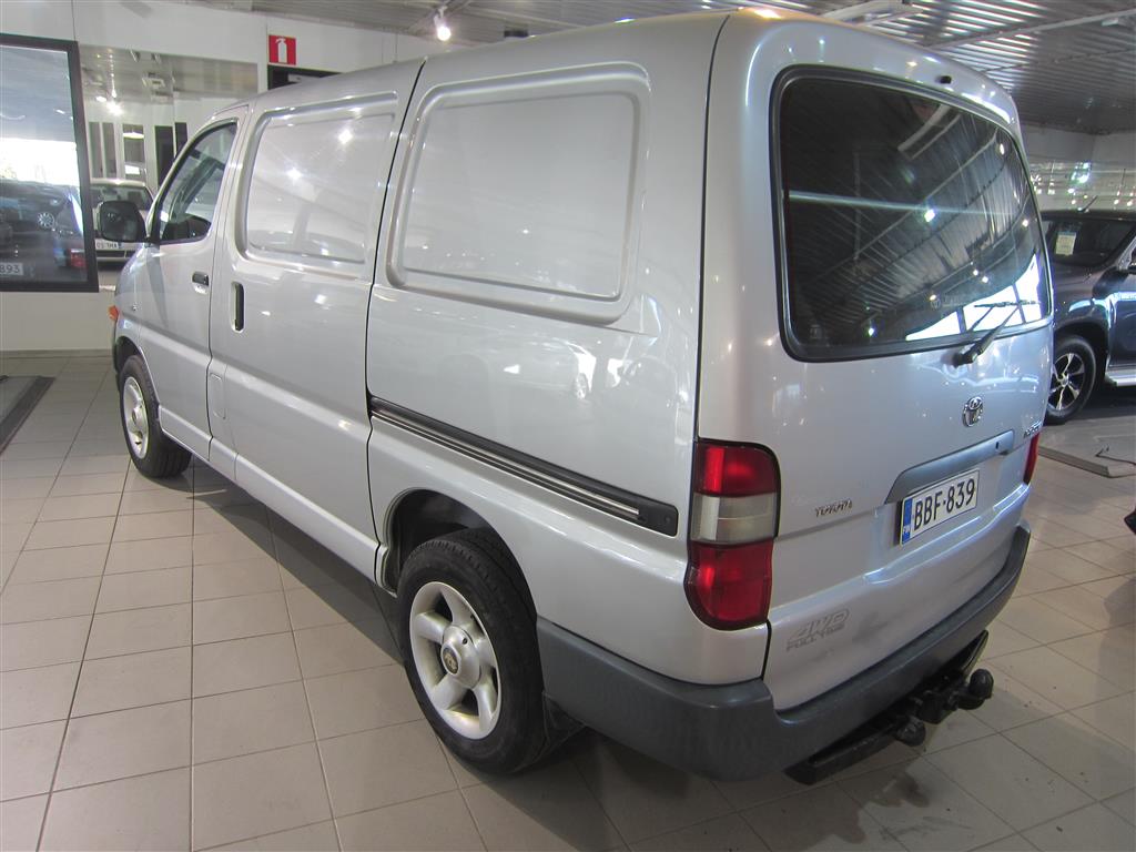Toyota Hiace 2003