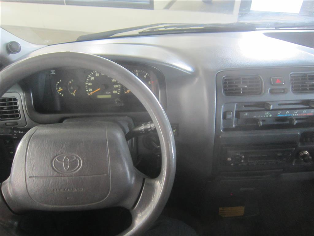 Toyota Hiace 2003