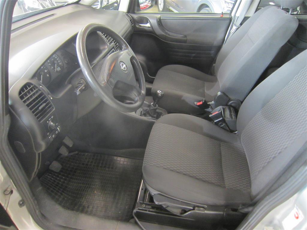 Opel Zafira 2003