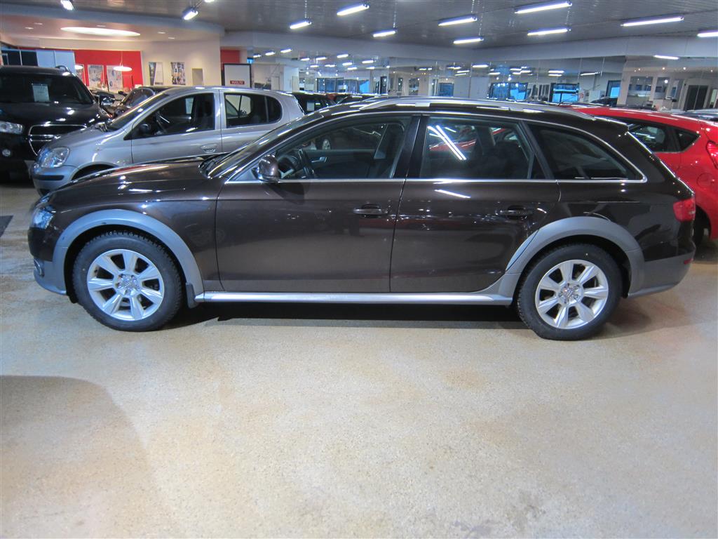Audi A4 allroad quattro 2010