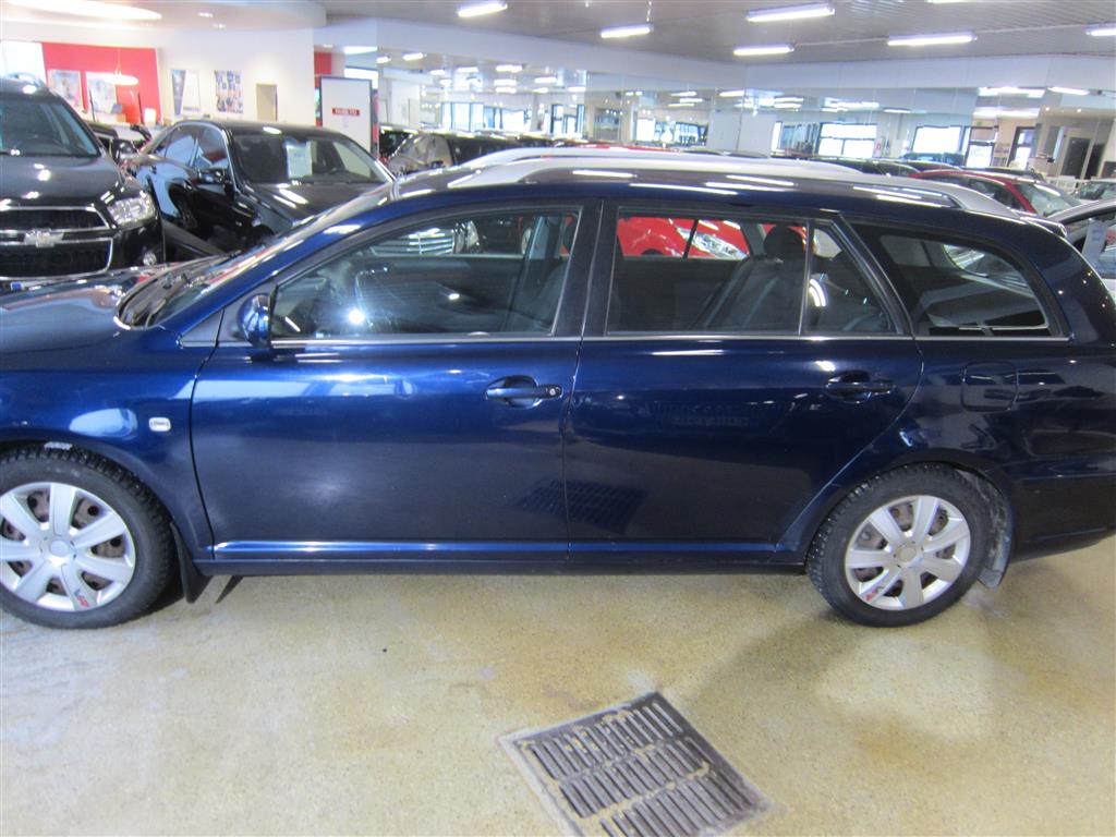 Toyota Avensis 2005