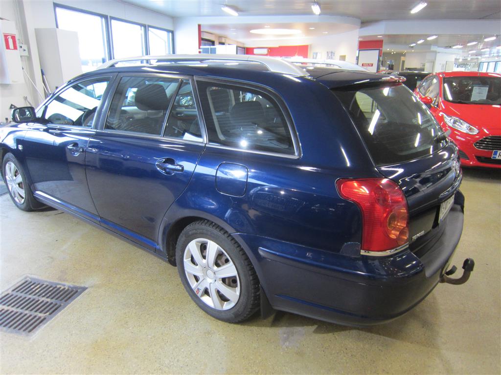 Toyota Avensis 2005