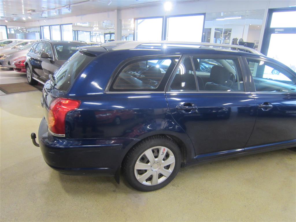 Toyota Avensis 2005