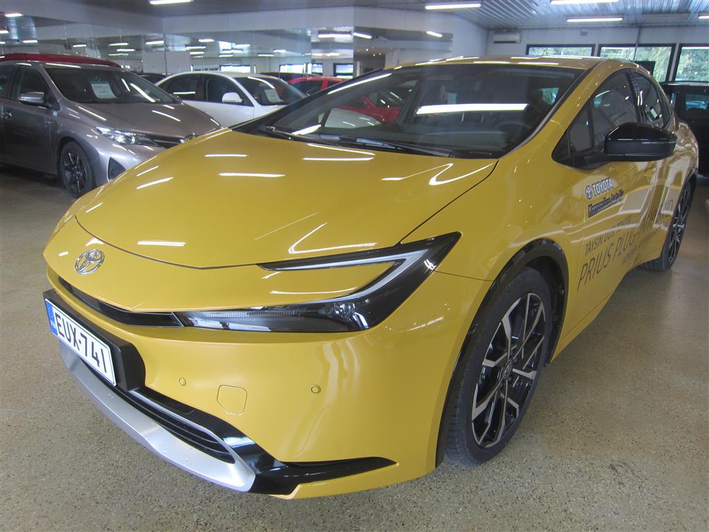 Toyota Prius Plug-in 2023