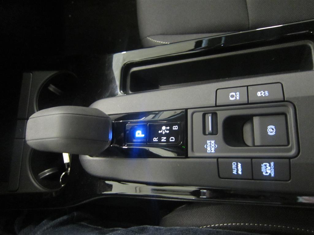 Toyota Prius Plug-in 2023