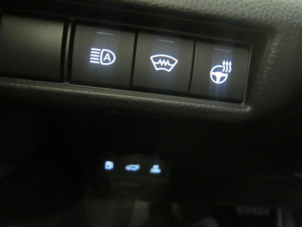 Toyota Prius Plug-in 2023