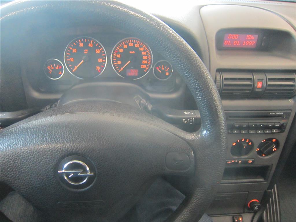 Opel Astra 2003